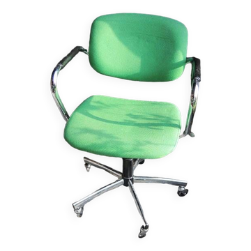 Old Green Swivel Office Chair