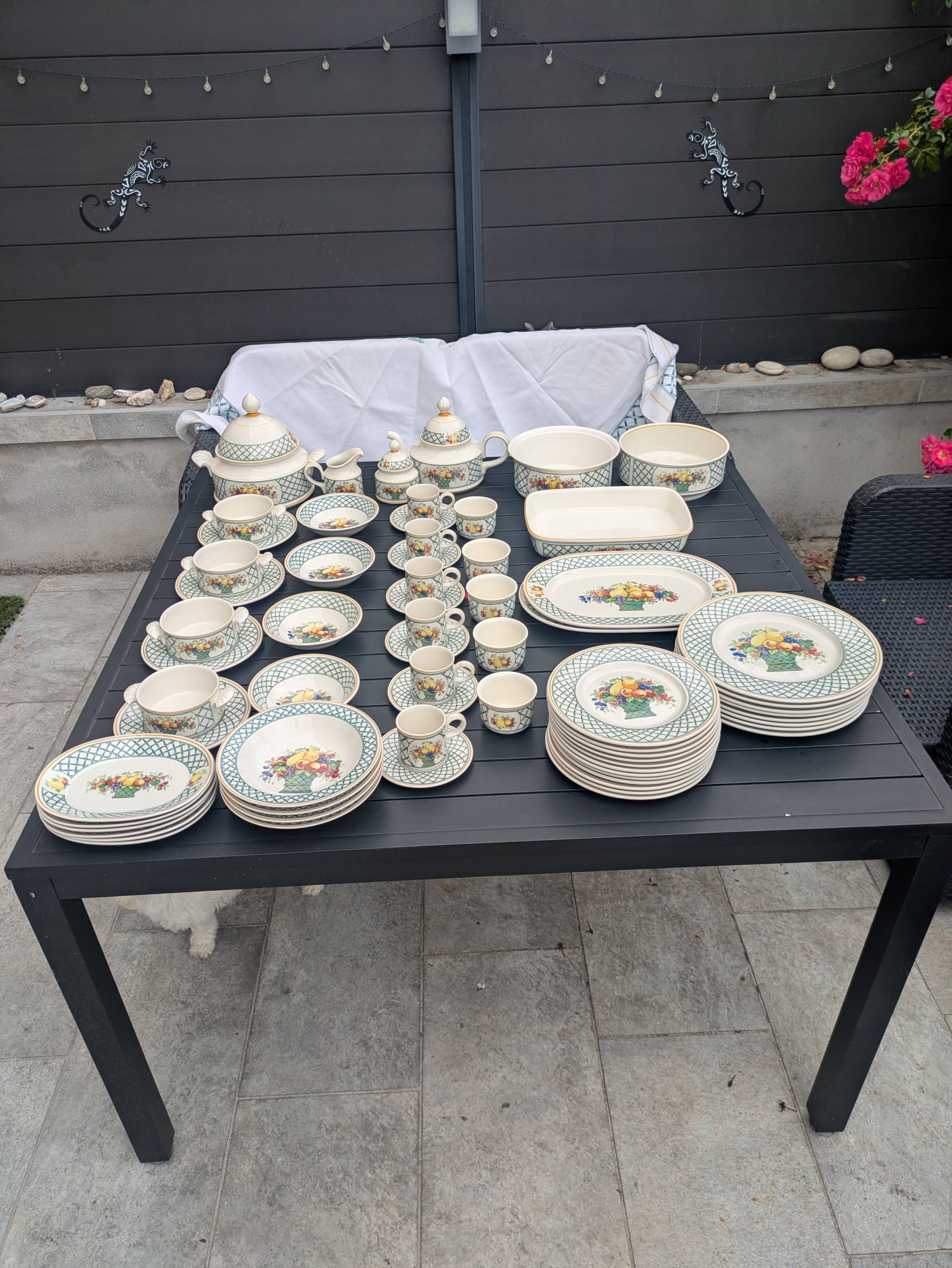 Service Basket Villeroy and Bosch 69 pieces