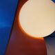 Lampe pyramide céramique, sphère en opaline, postmoderne, 1970.