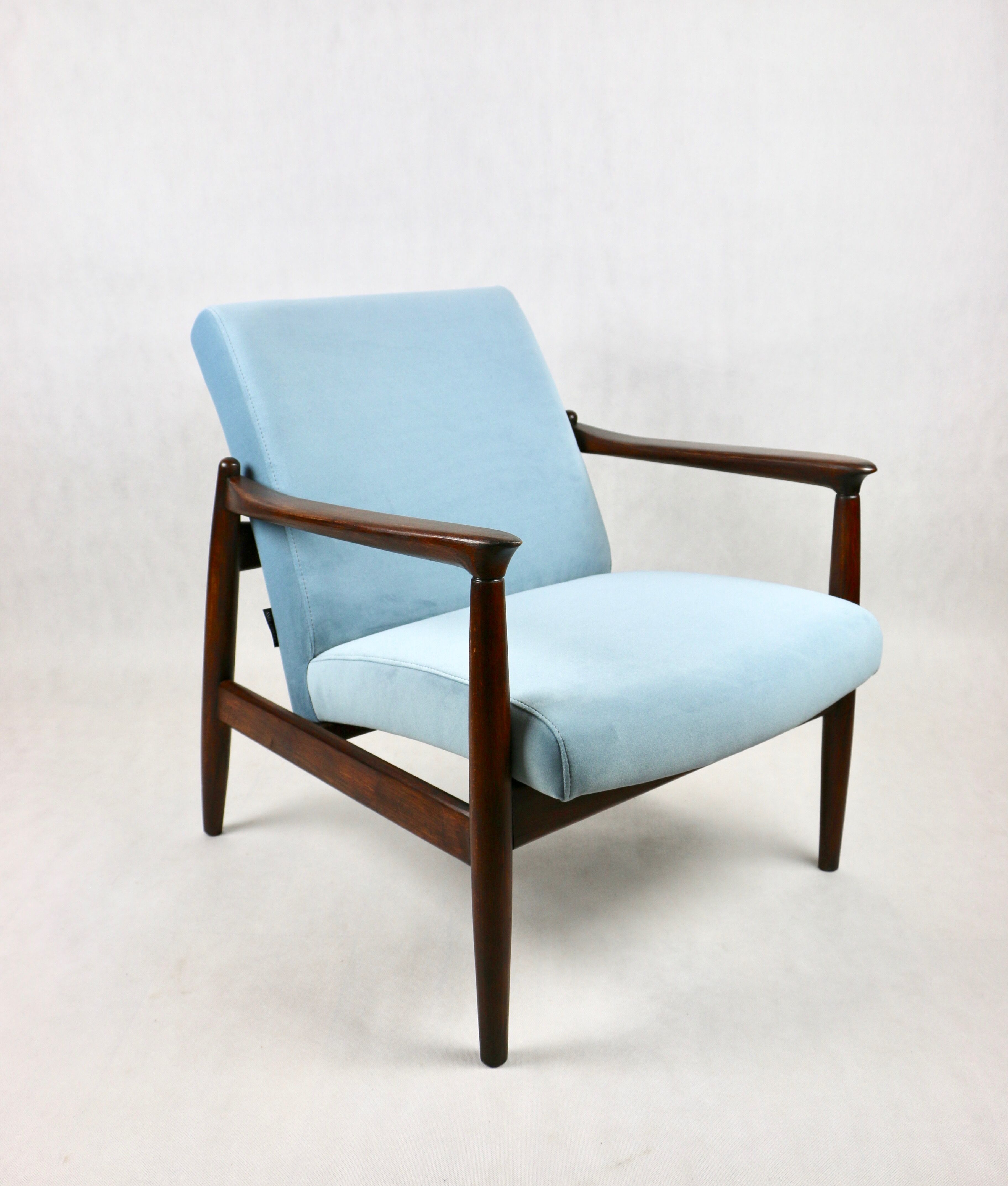 Light blue GFM-64 Armchair