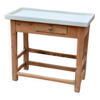 Petite table de ferme d’appoint