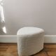 Tabouret tissu Doudou en bouclette – 45×35 cm