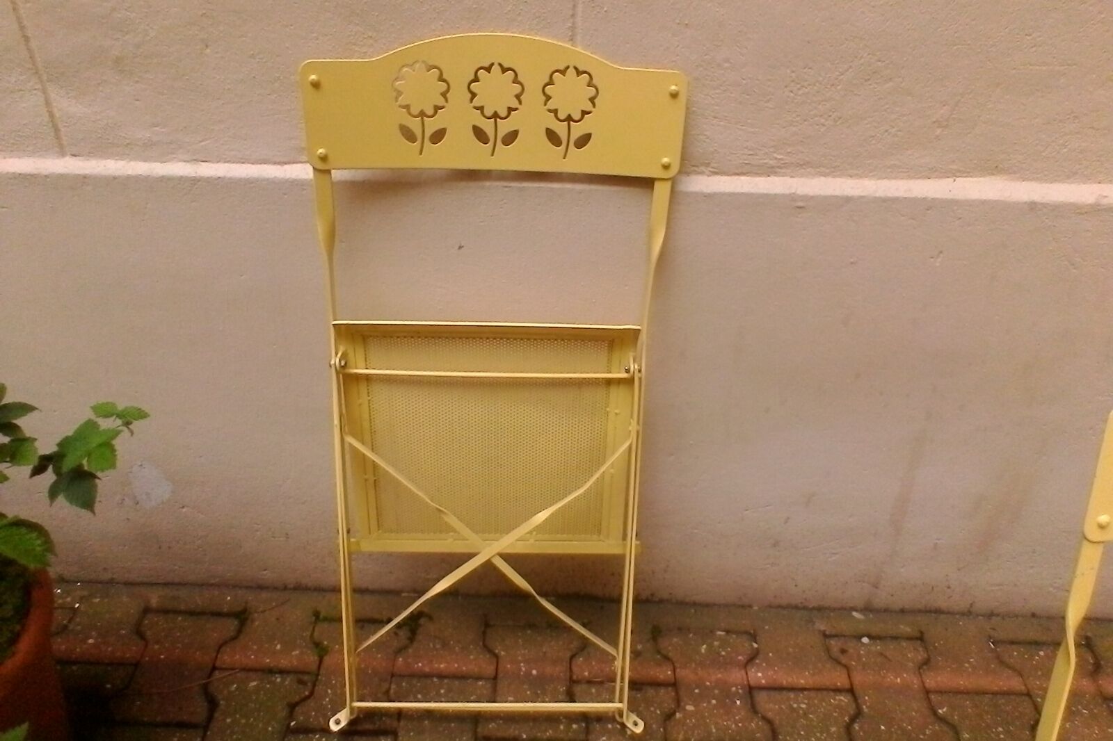 Folding metal garden chairs