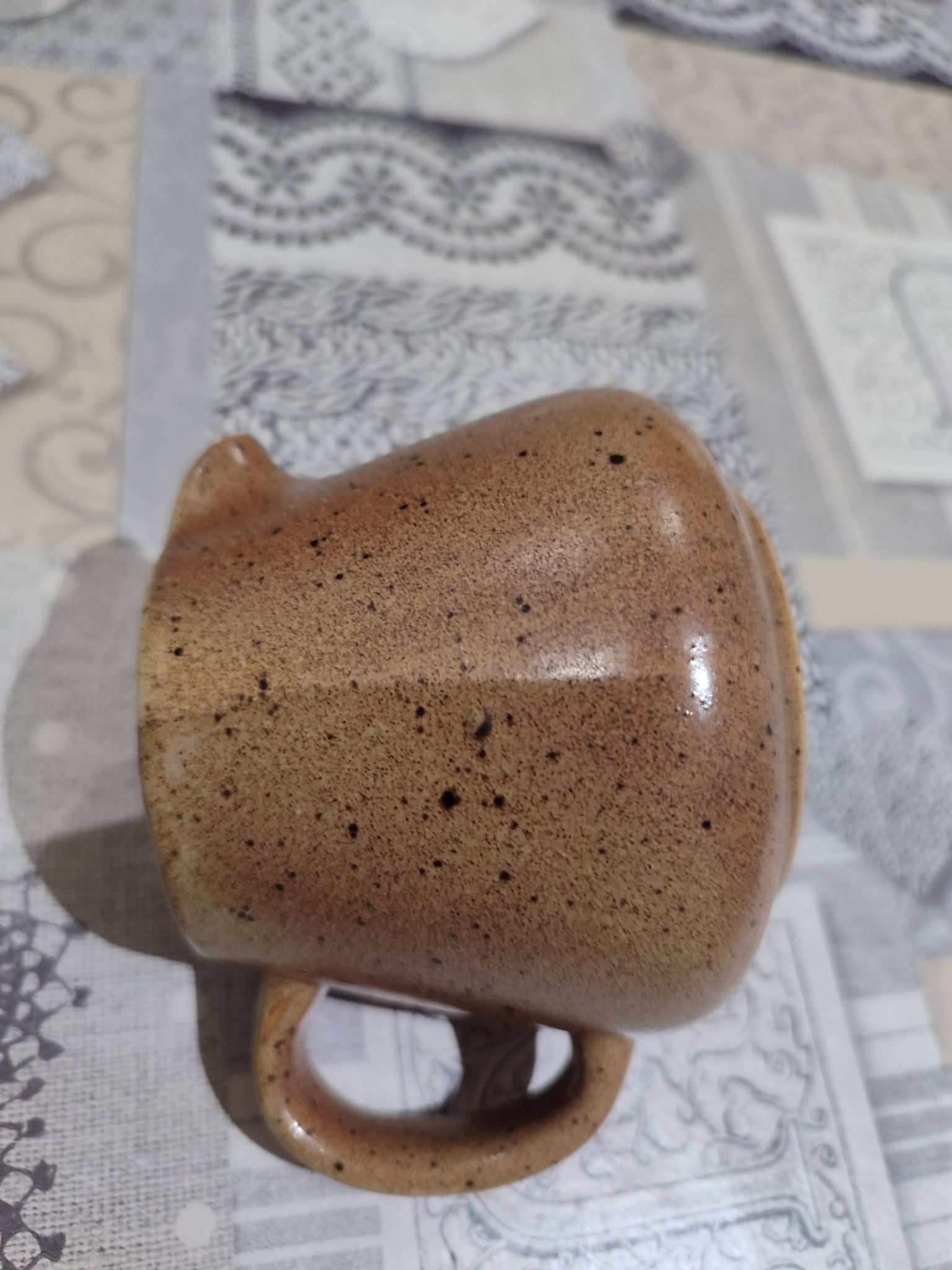 Stoneware pot