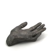 Cast iron silver-coloured catchall in the shape of a hand, 1970s sculpture.