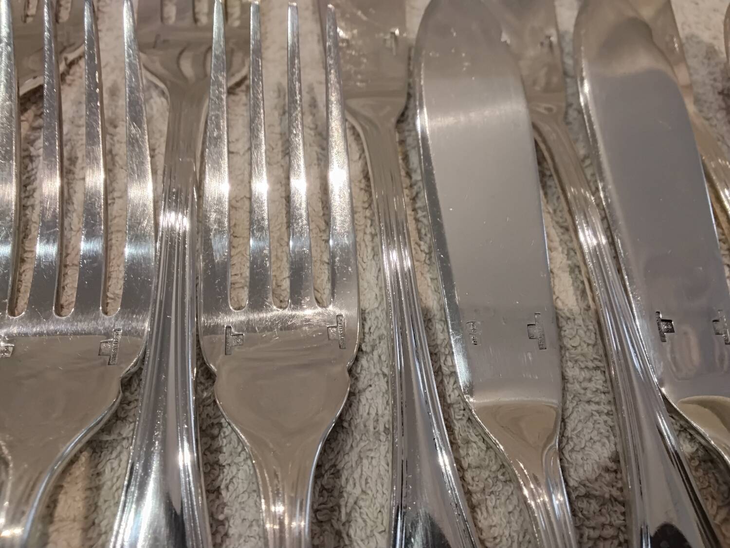 6 fish cutlery sets, 12 pieces, silver-plated metal, Christofle silversmith, Albi pattern