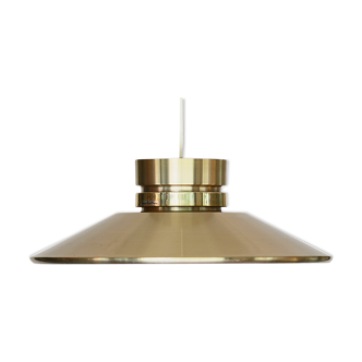 Golden aluminium pendant light by Carl Thore (Sigurd Lindkvist) for Granhaga Metallindustri. Sweden 1970s.