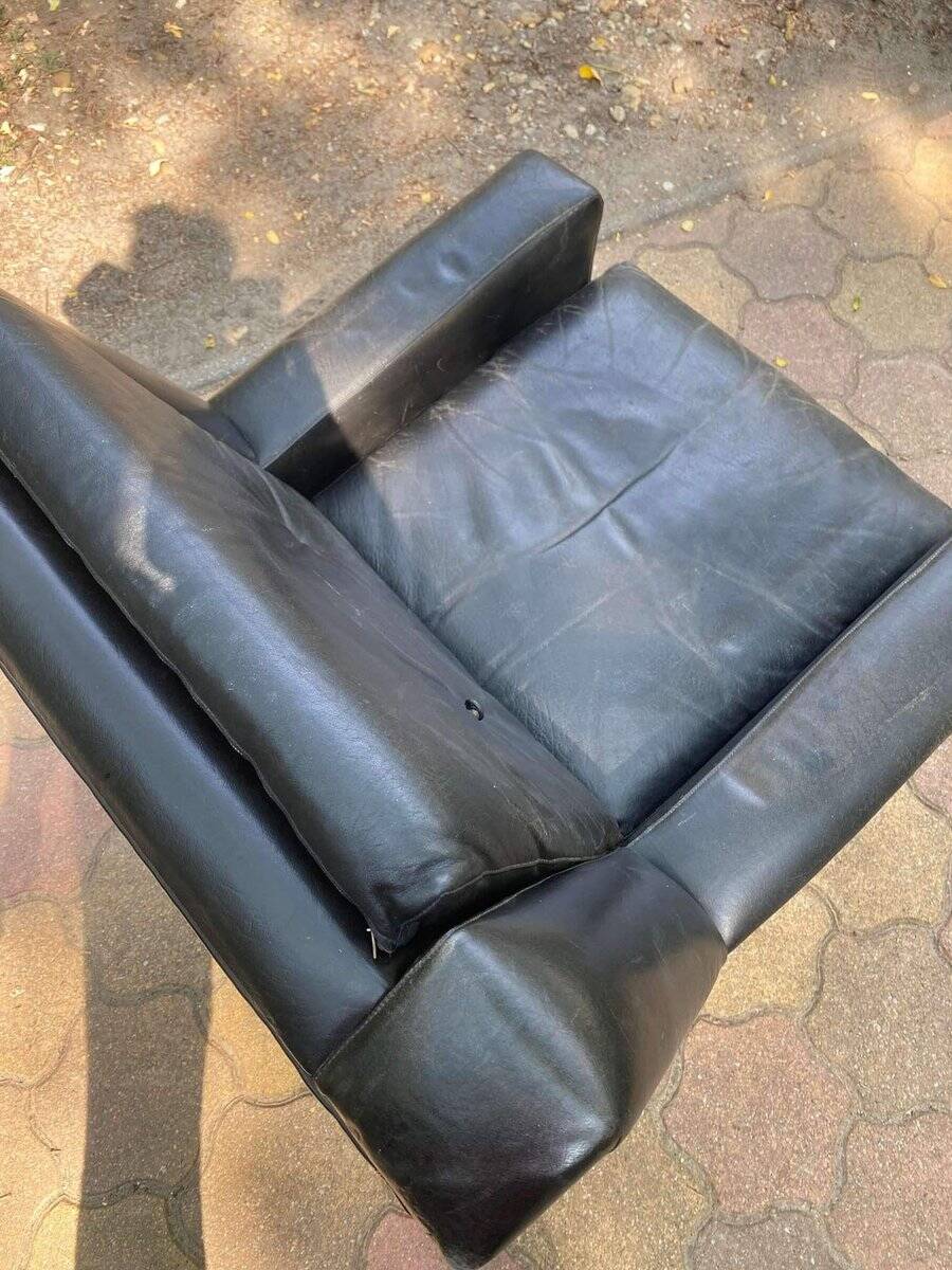 Mid-century Italian armchair, 1960s