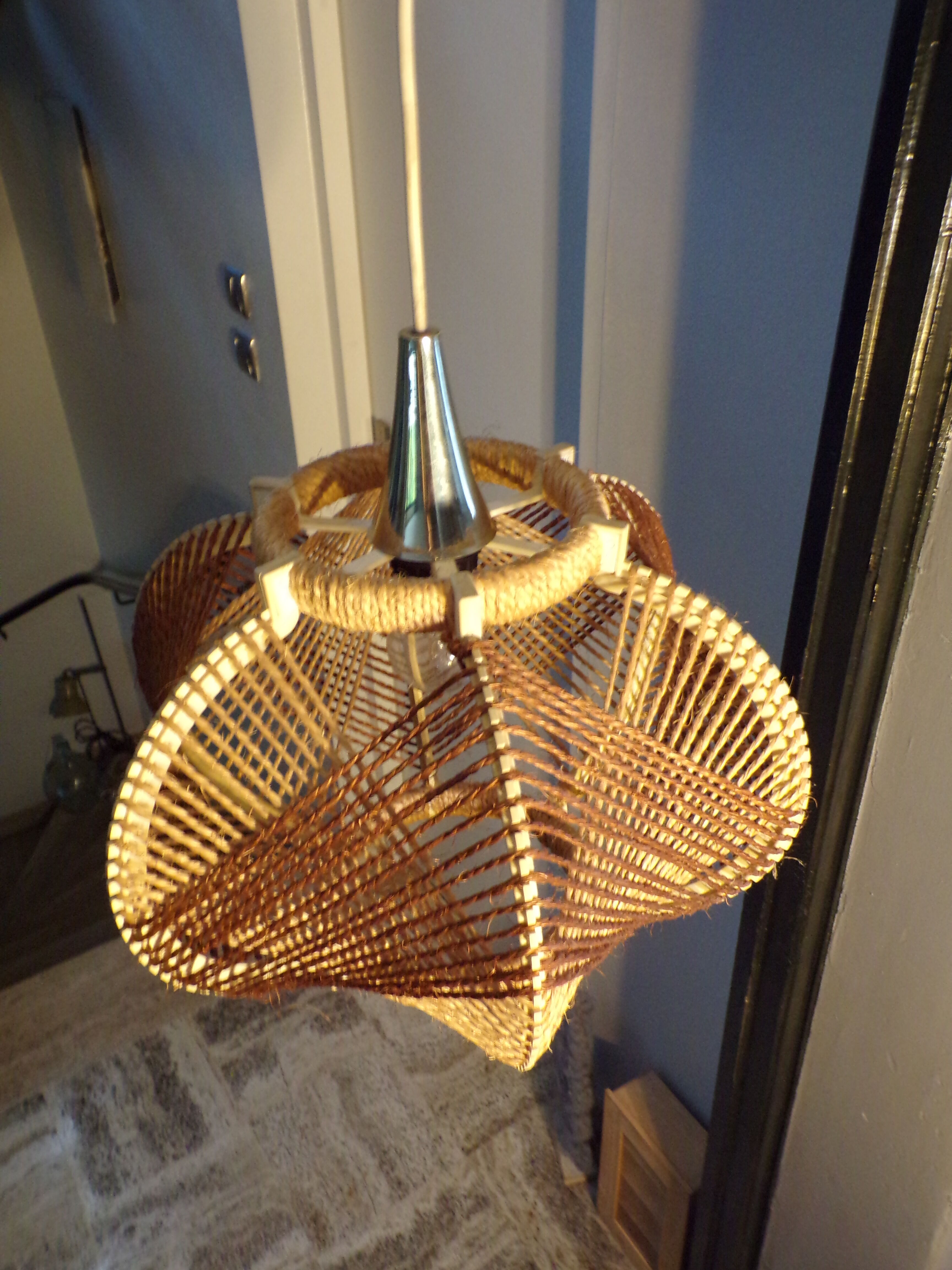Vintage rope pendant lamp