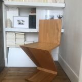 Chaise Zig Zag, par Gerrit Rietveld