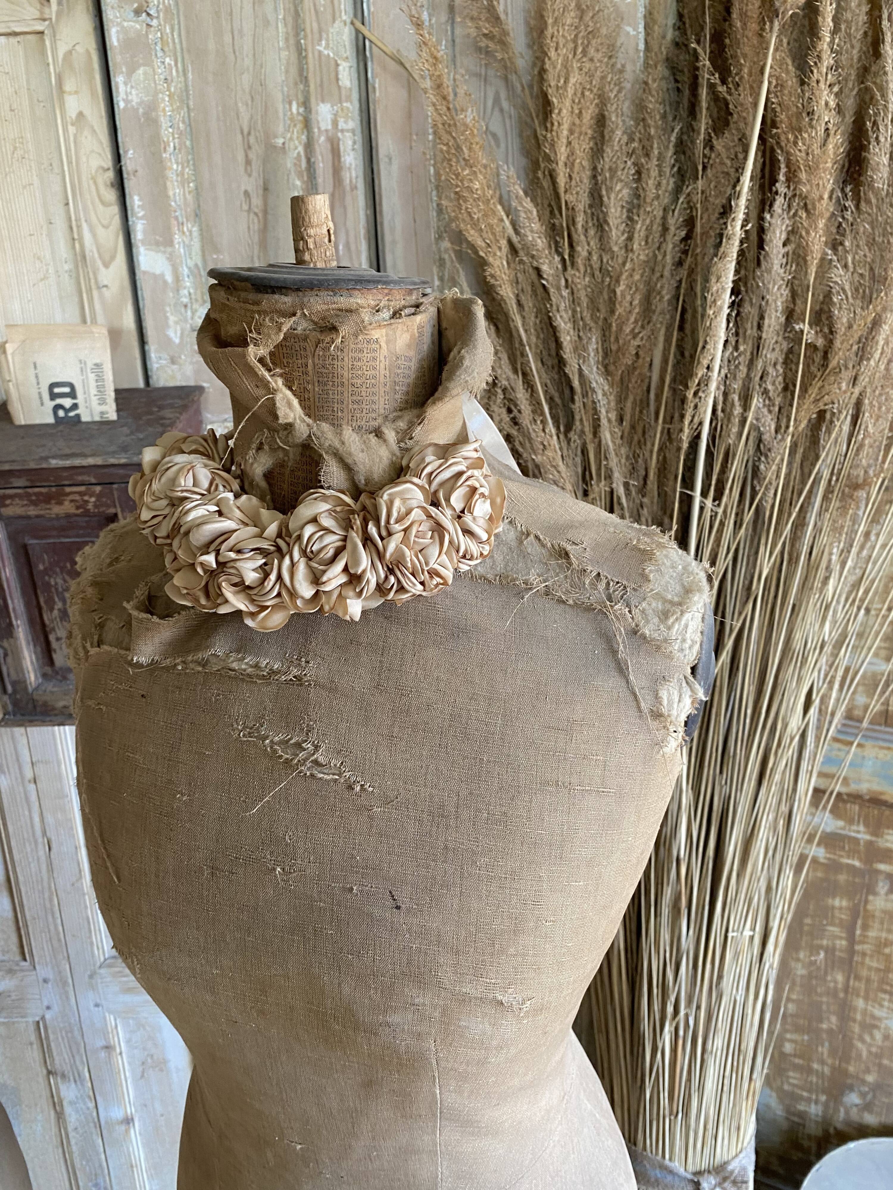 Former sewing mannequin the turner