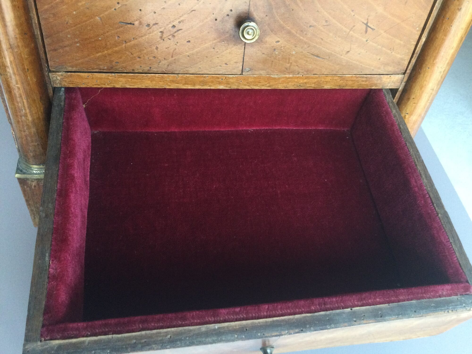 Chest of drawer empire style furniture