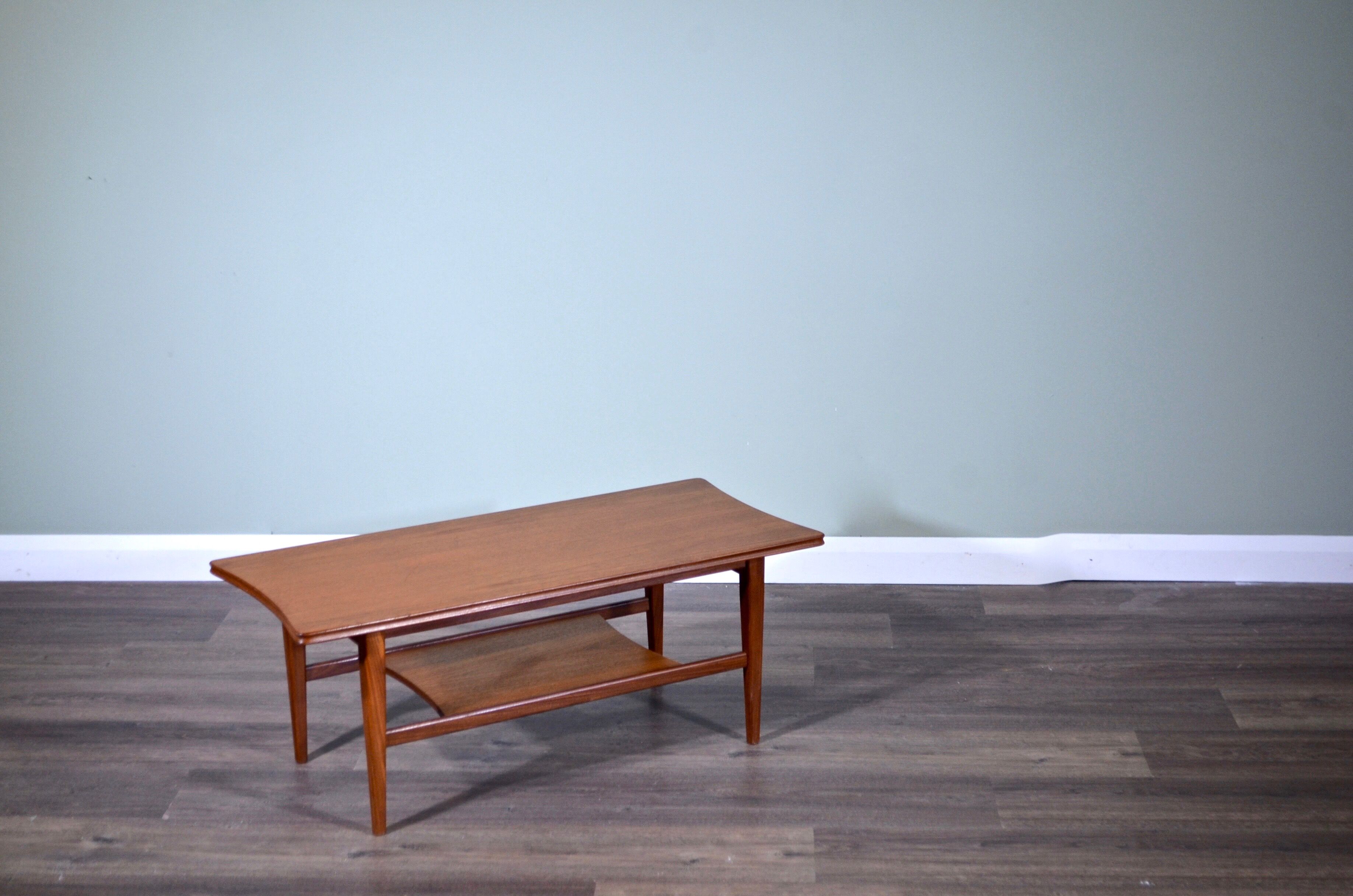 Vintage Midcentury Richard Hornby for Heal's two-tier teak coffee table. Delivery. Modern / Danish style.