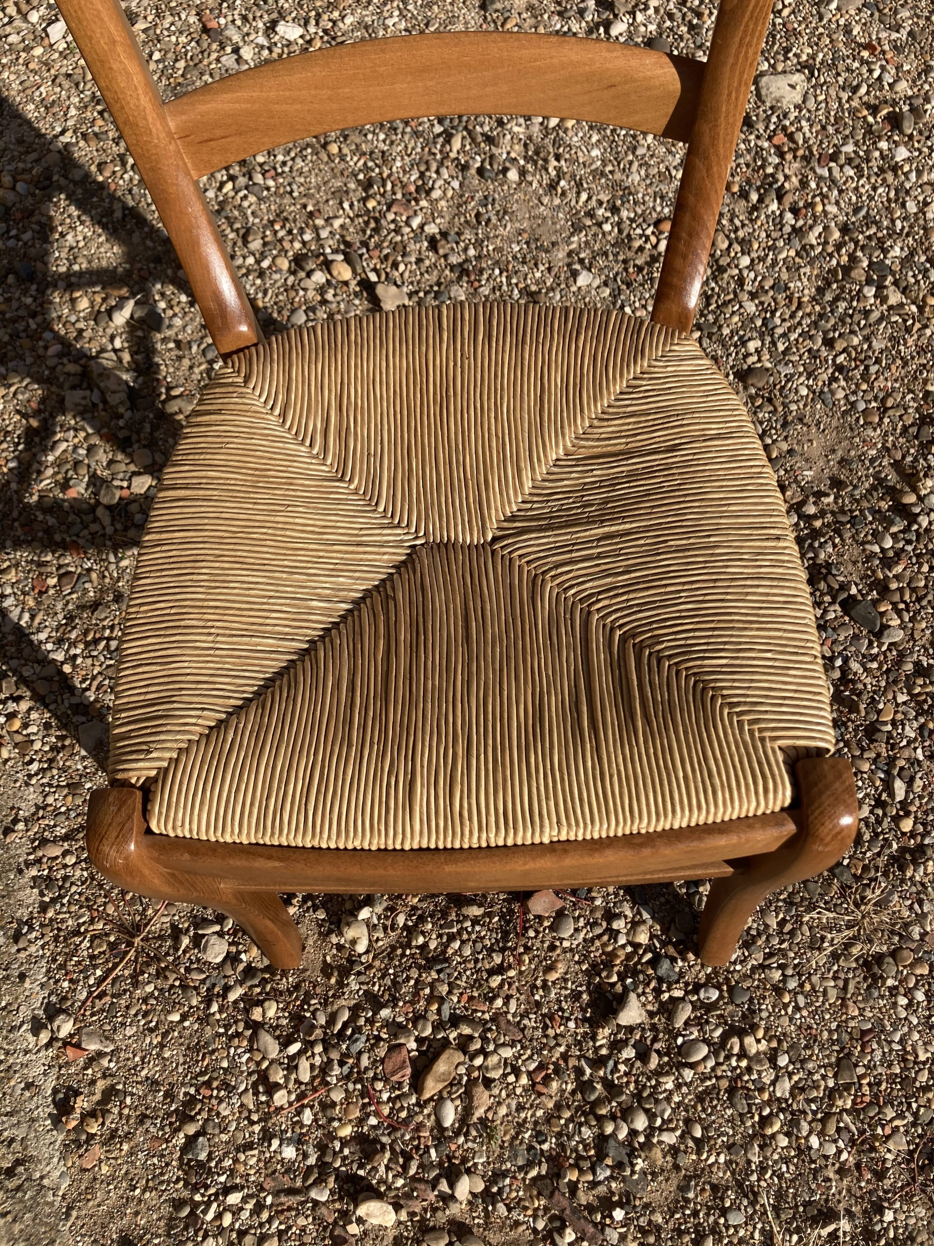 Pair of mulched chairs