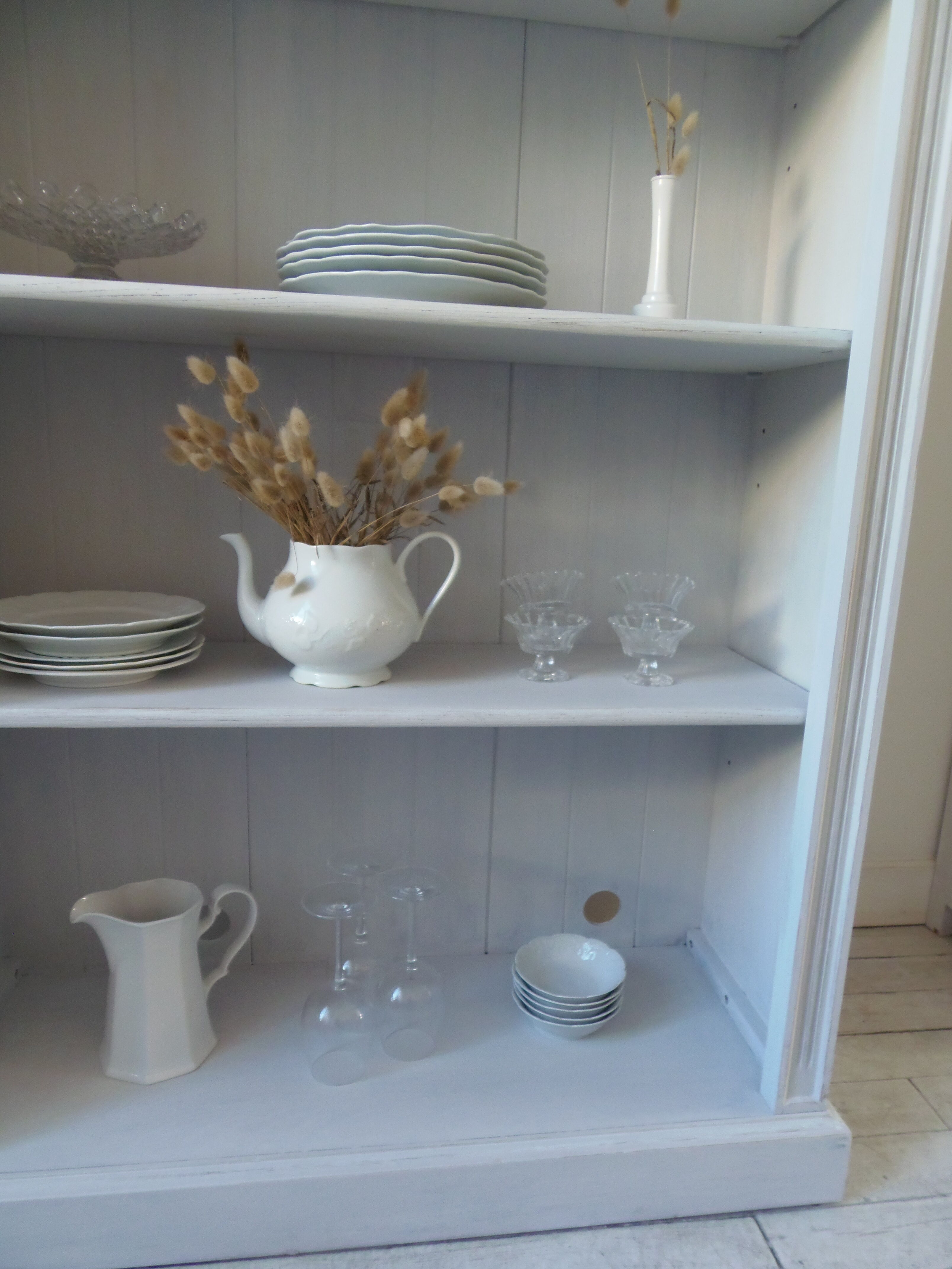 Pearl grey patinated bookcase