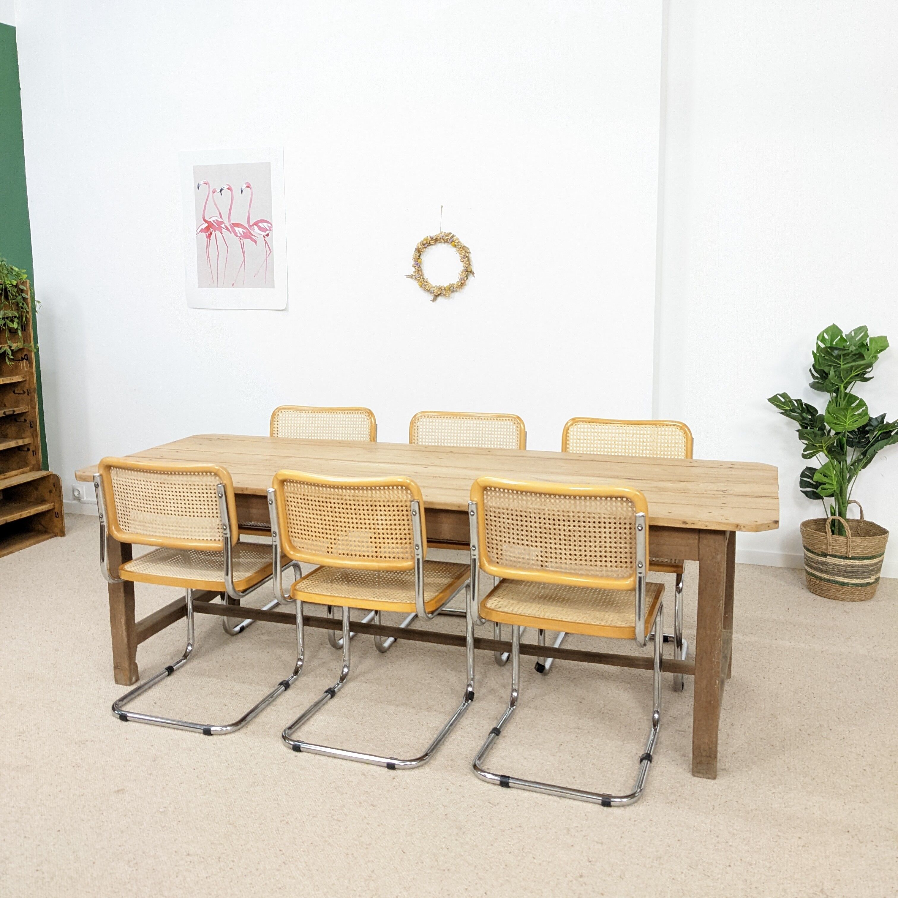 Farm table