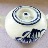 Théière en porcelaine asiatique ancienne signée et numérotée