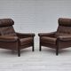 Fauteuil danois années 1970, état d'origine, cuir d'ameublement, bois de chêne foncé.