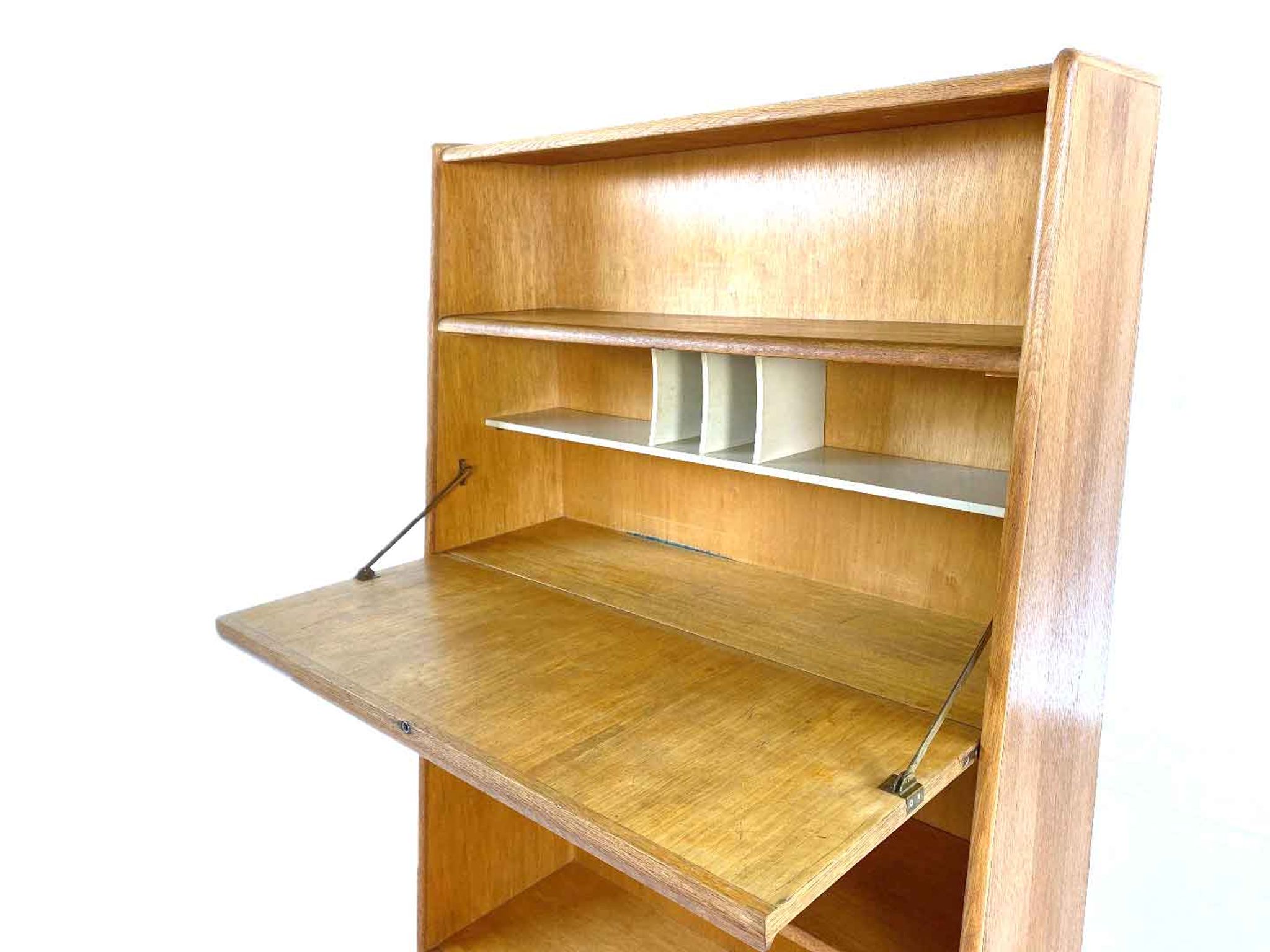 BE04 secretary by Cees Braakman - UMS Pastoe, 1950
