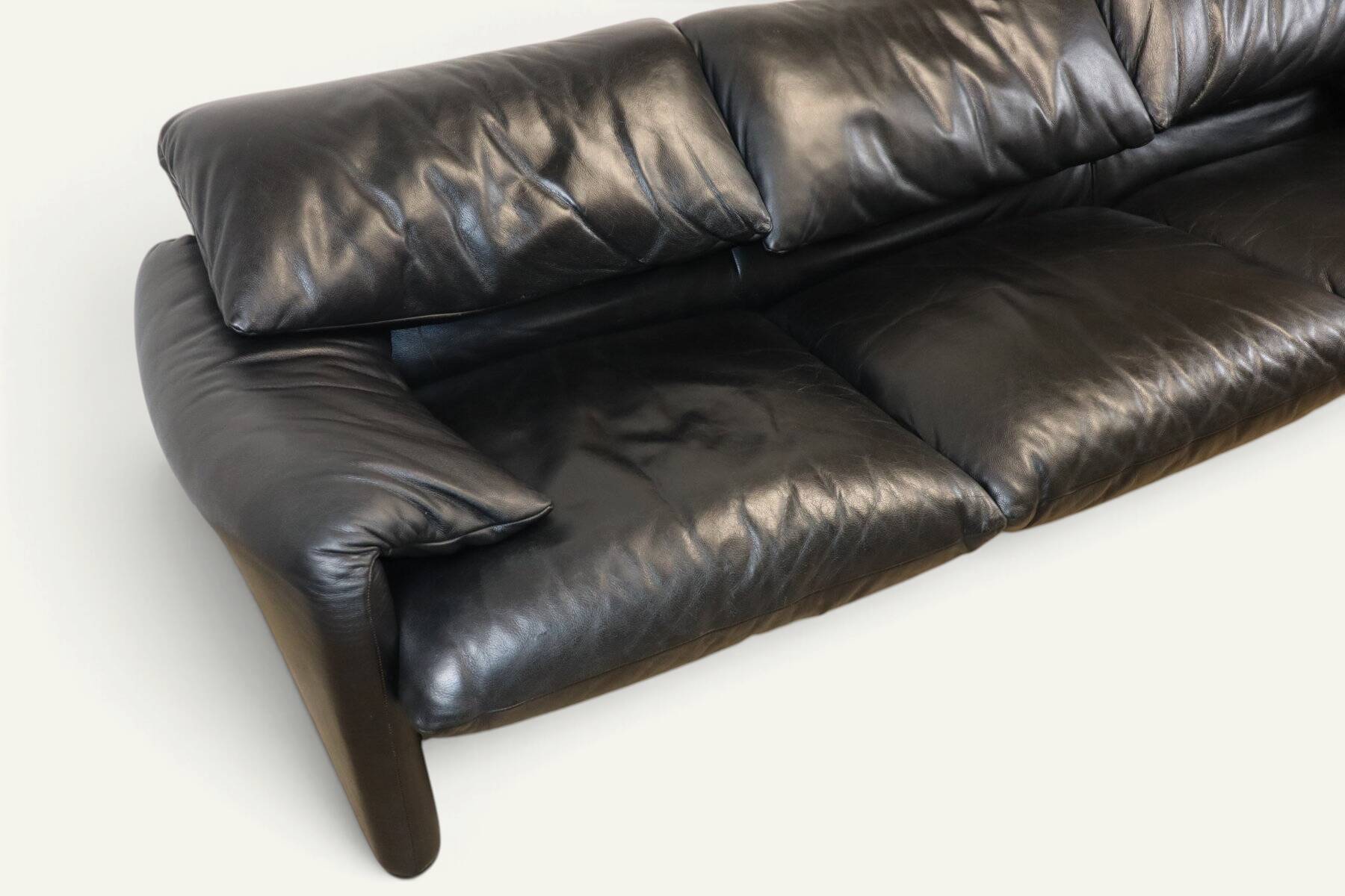 Maralunga 3-seater sofa in black leather by Vico Magistretti for Cassina