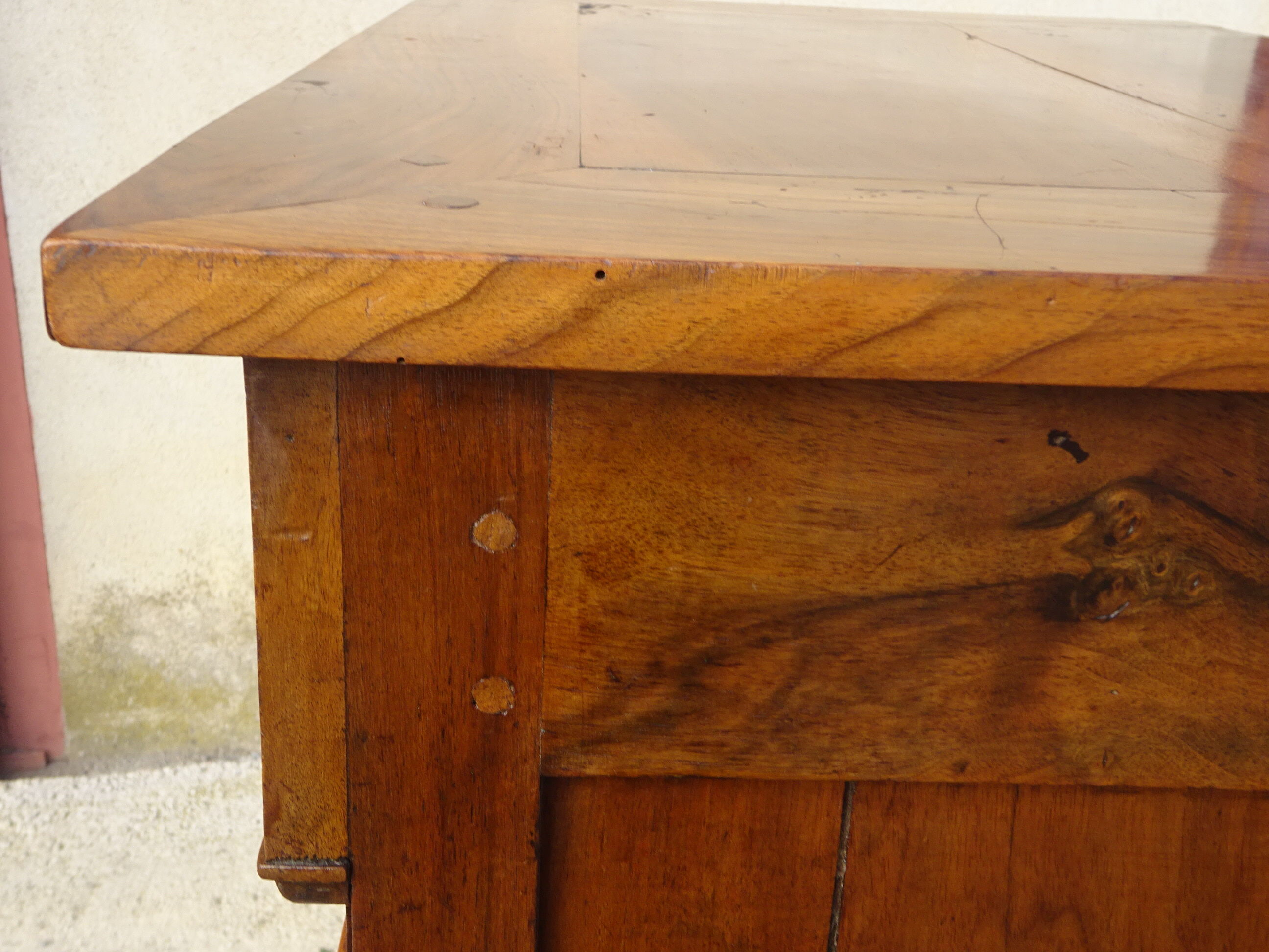 Empire jam maker in solid walnut