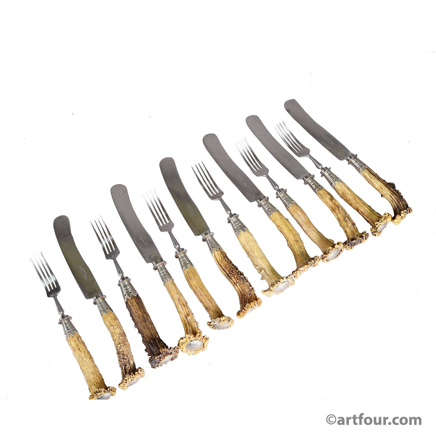 Vintage stainless steel and horn table service for 6 people, Germany, 1900s.