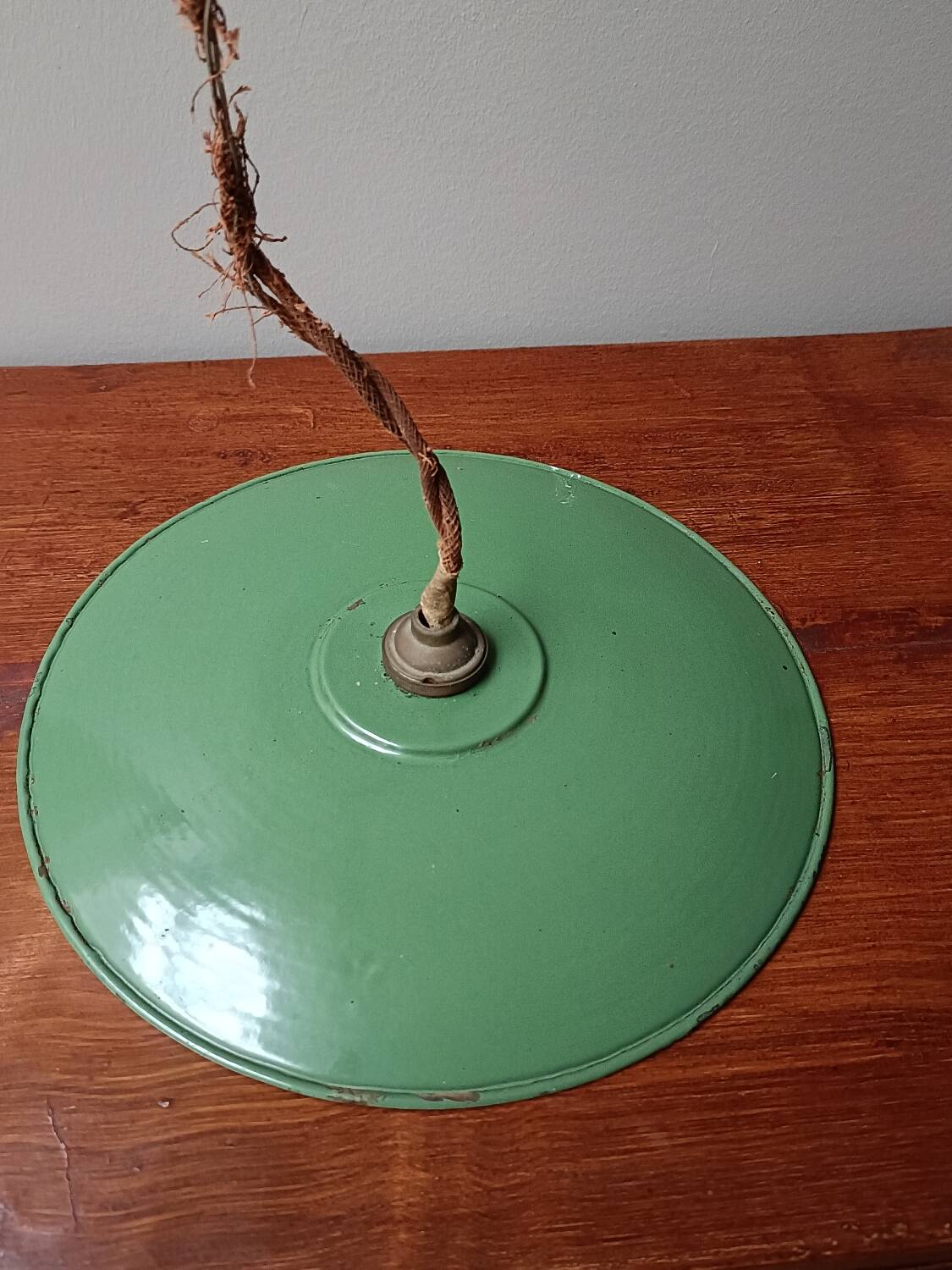 Green saucer pendant light