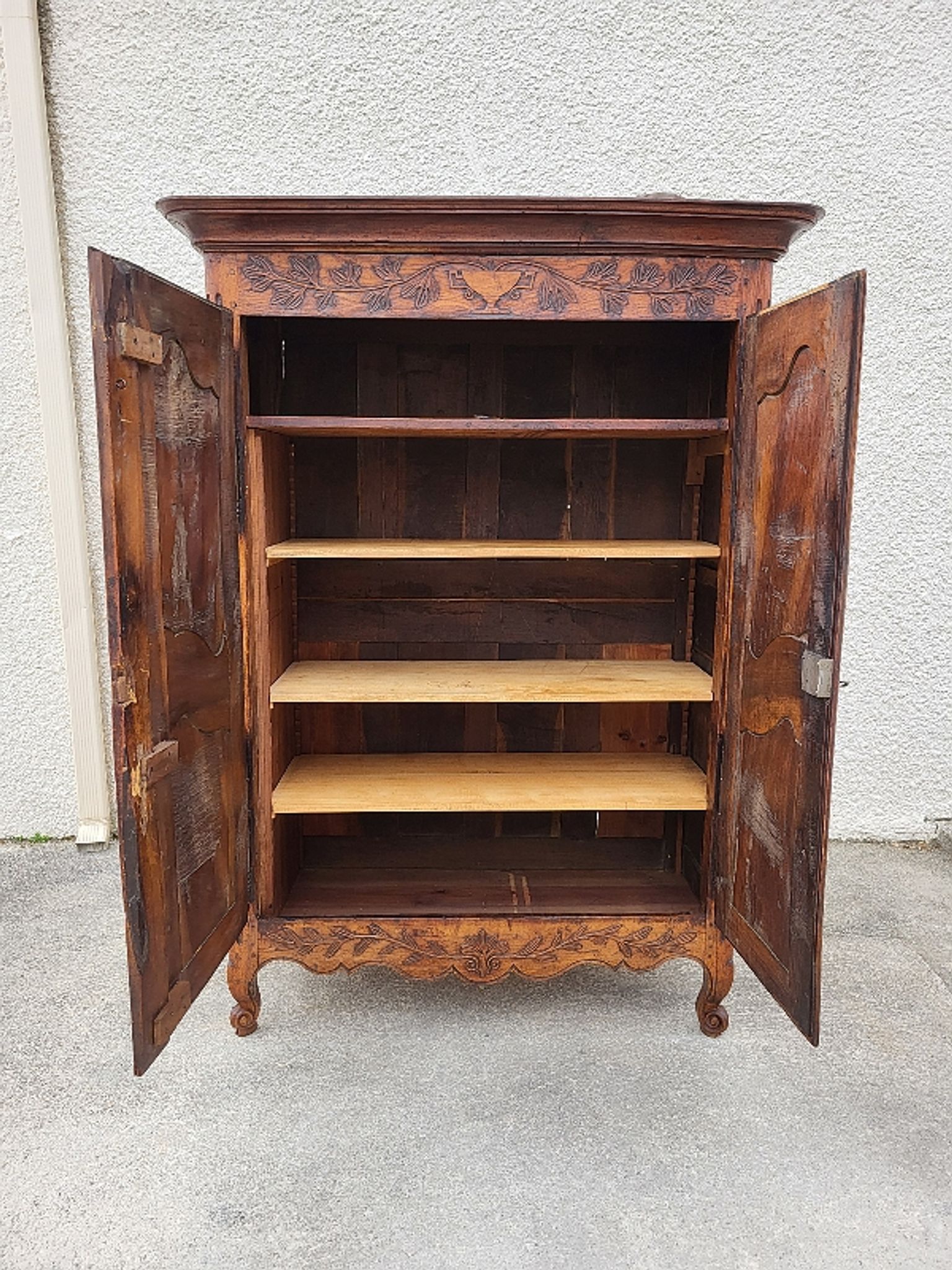 Wardrobe 2 doors louis xv walnut of the xix th siecle