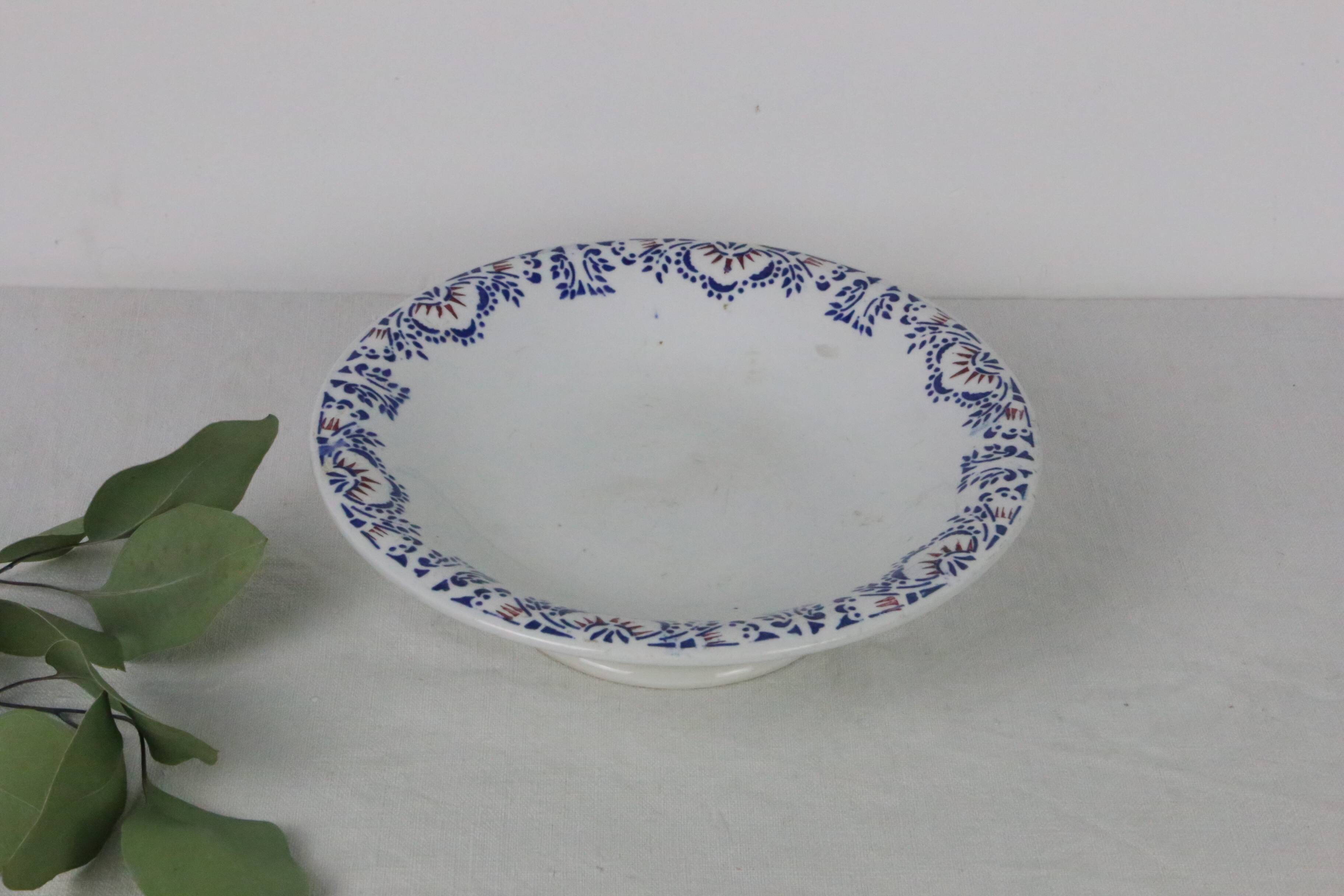 Plat piédouche, faïencerie Onnaing, vintage