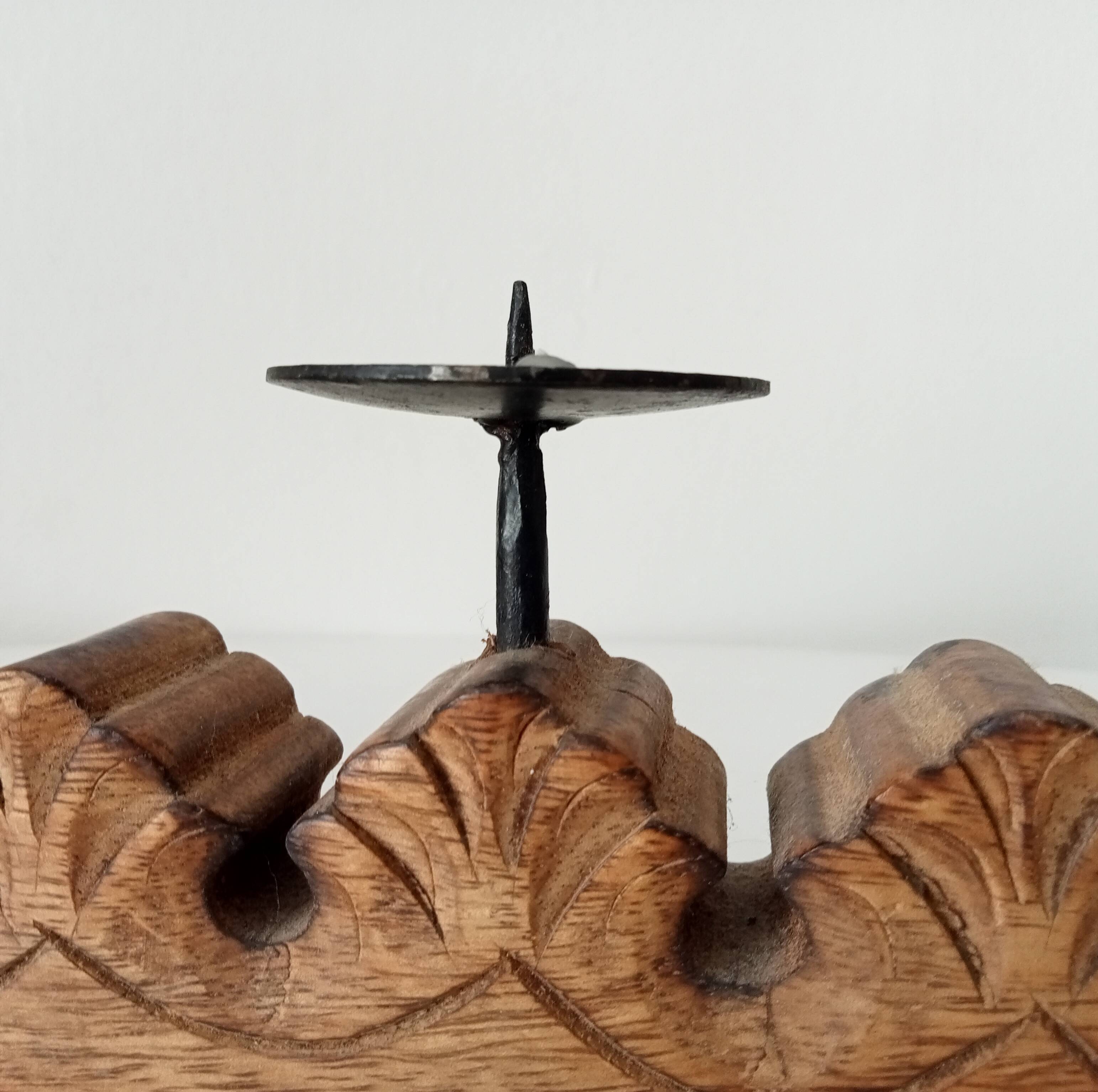 Vintage chandelier in solid oak and wrought iron.