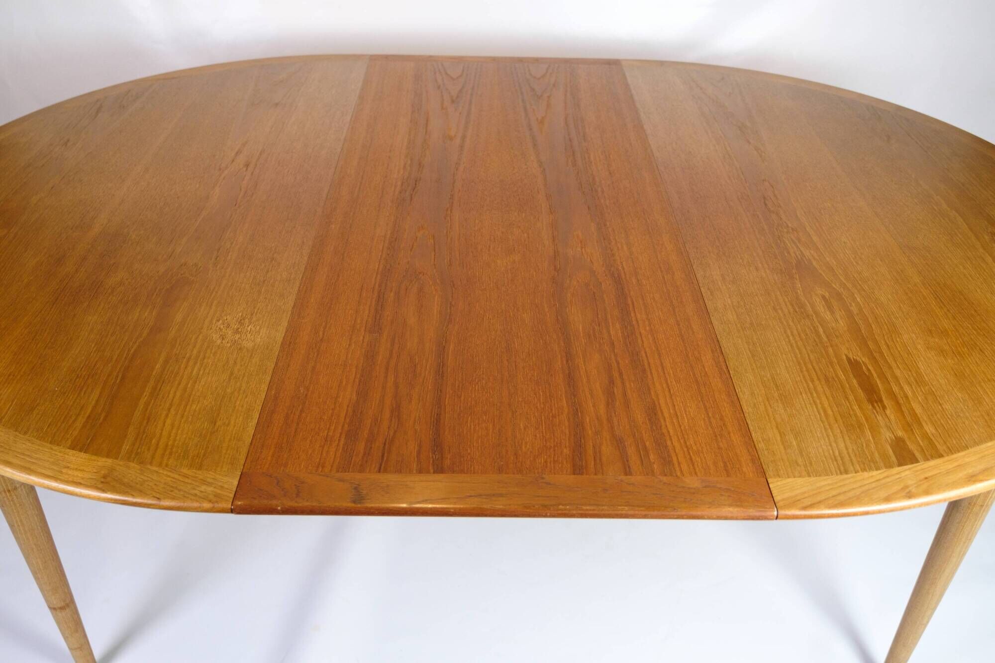 Table à manger ronde avec rallonges - Teck - Grete Jalk - P. Jeppesen - Années 1960