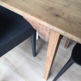 Farm table