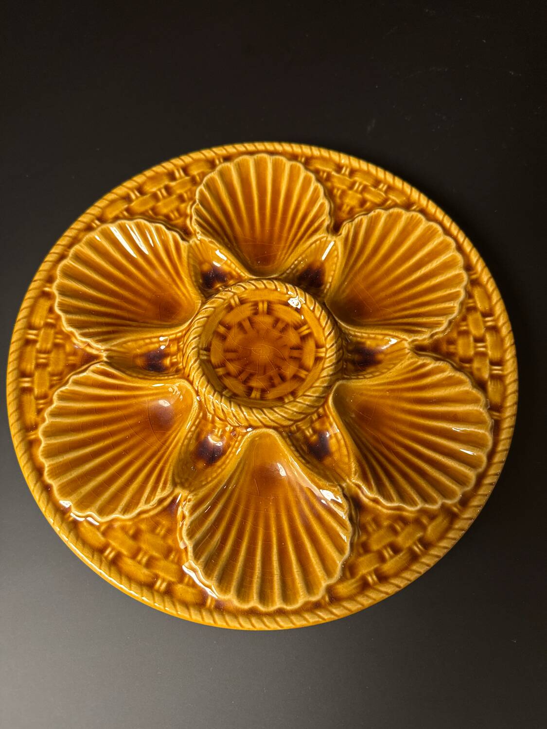 Oyster service Longchamp France – 12 plates + serving dish –