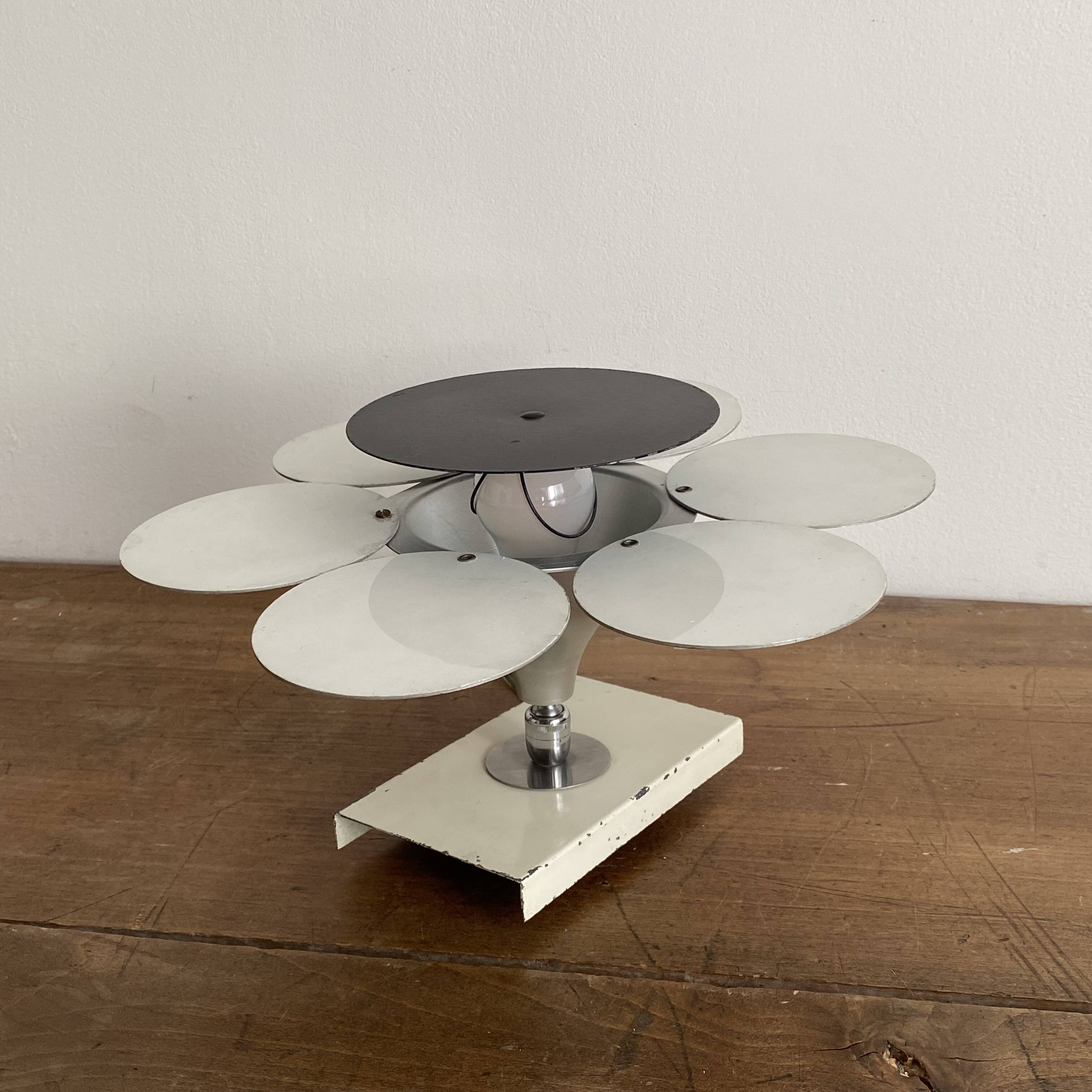 Vintage flower wall light. 1970. Space age.