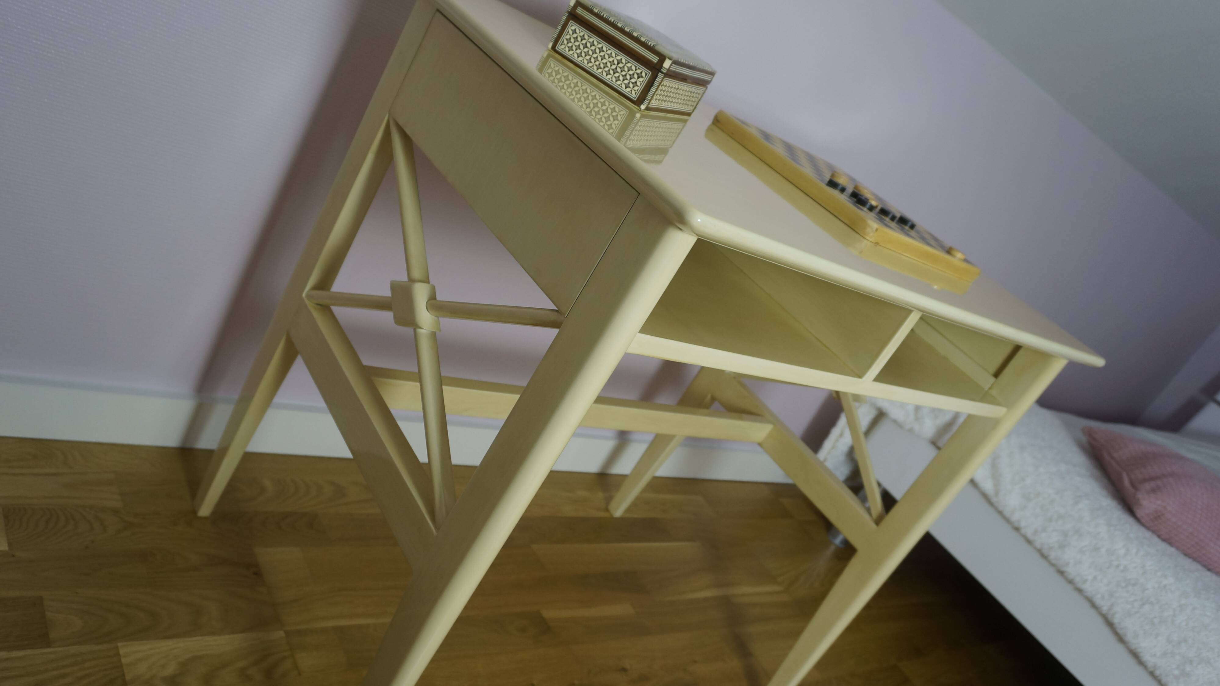 Petit bureau de dame Atelier Saint Sabin 1955/1960