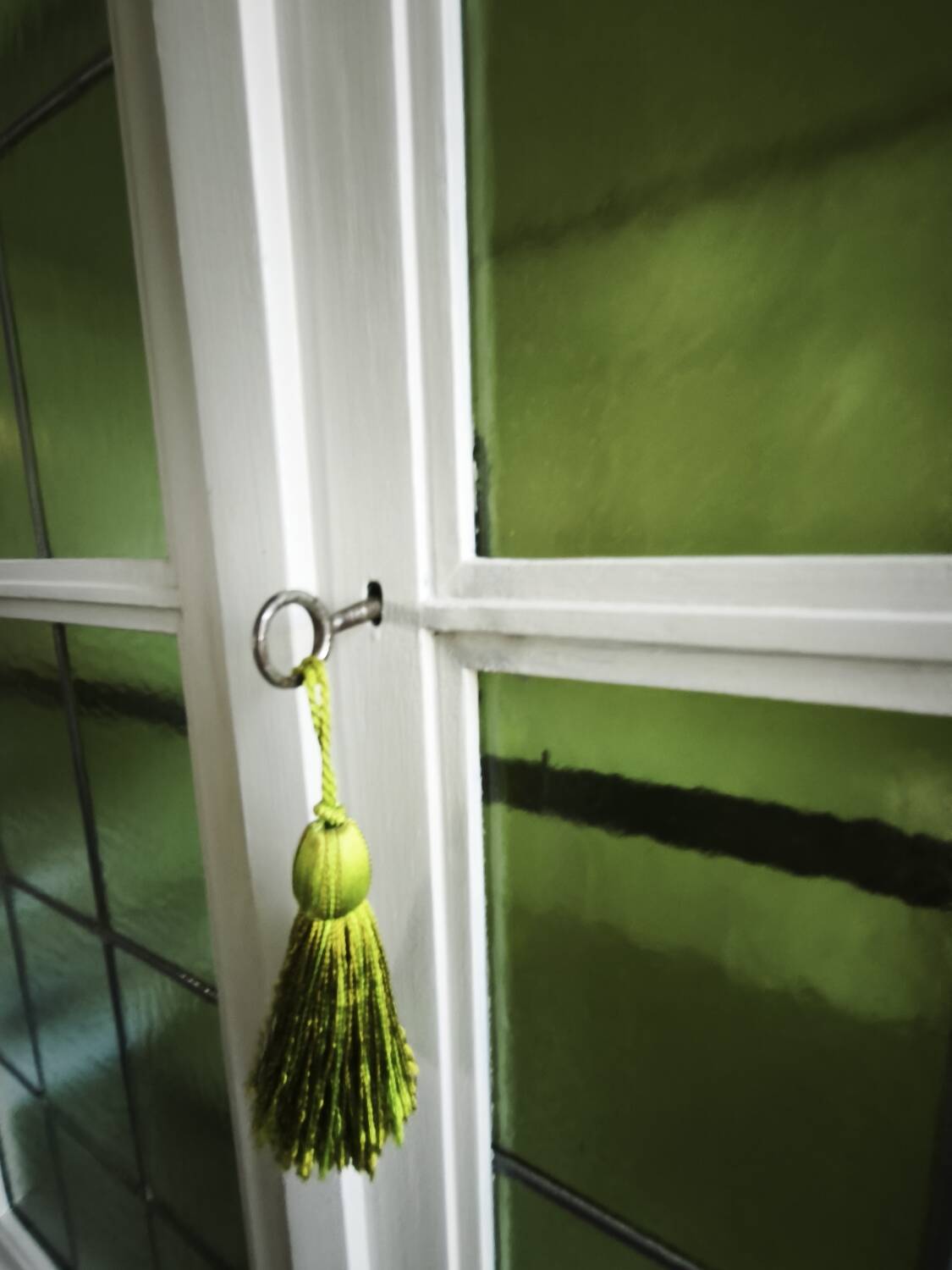 Parisian display cabinet