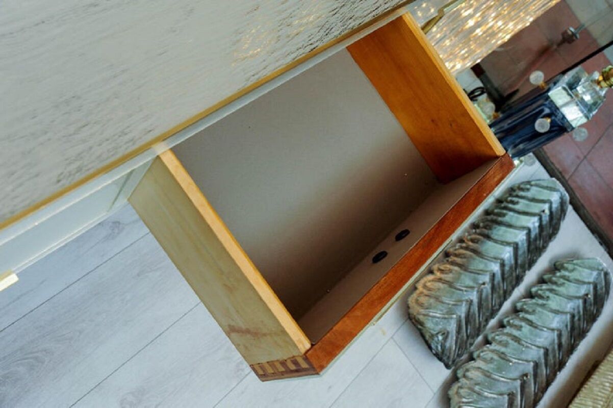 Console en miroir 1980