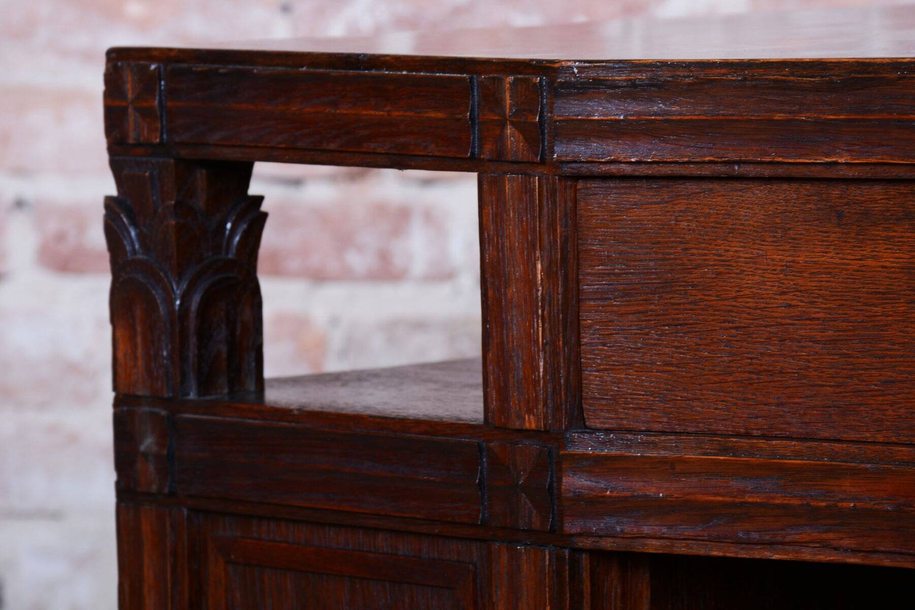 Czech Cubistic Writing Desk in Oak and Walnut, 1910s