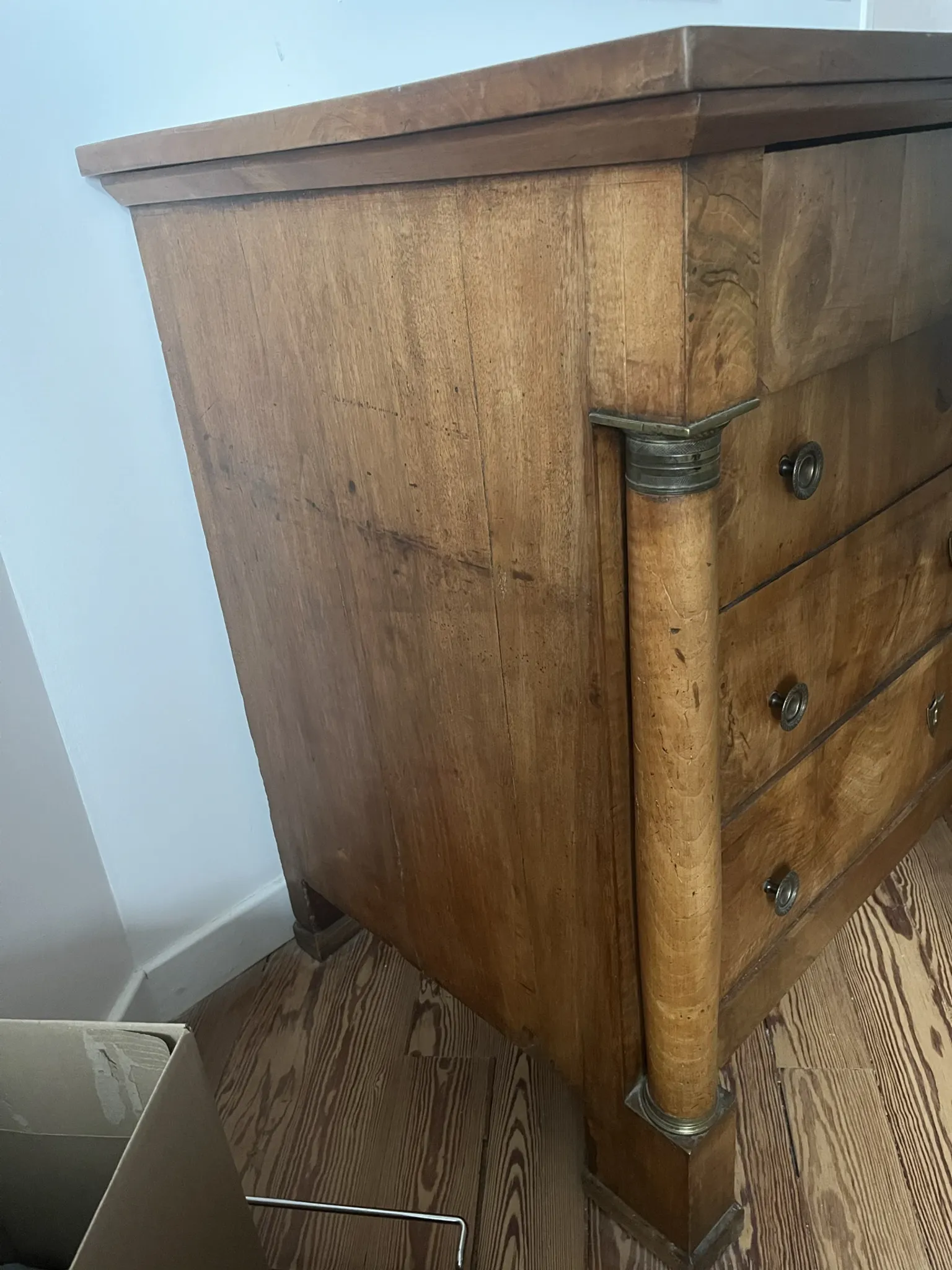 Empire commode