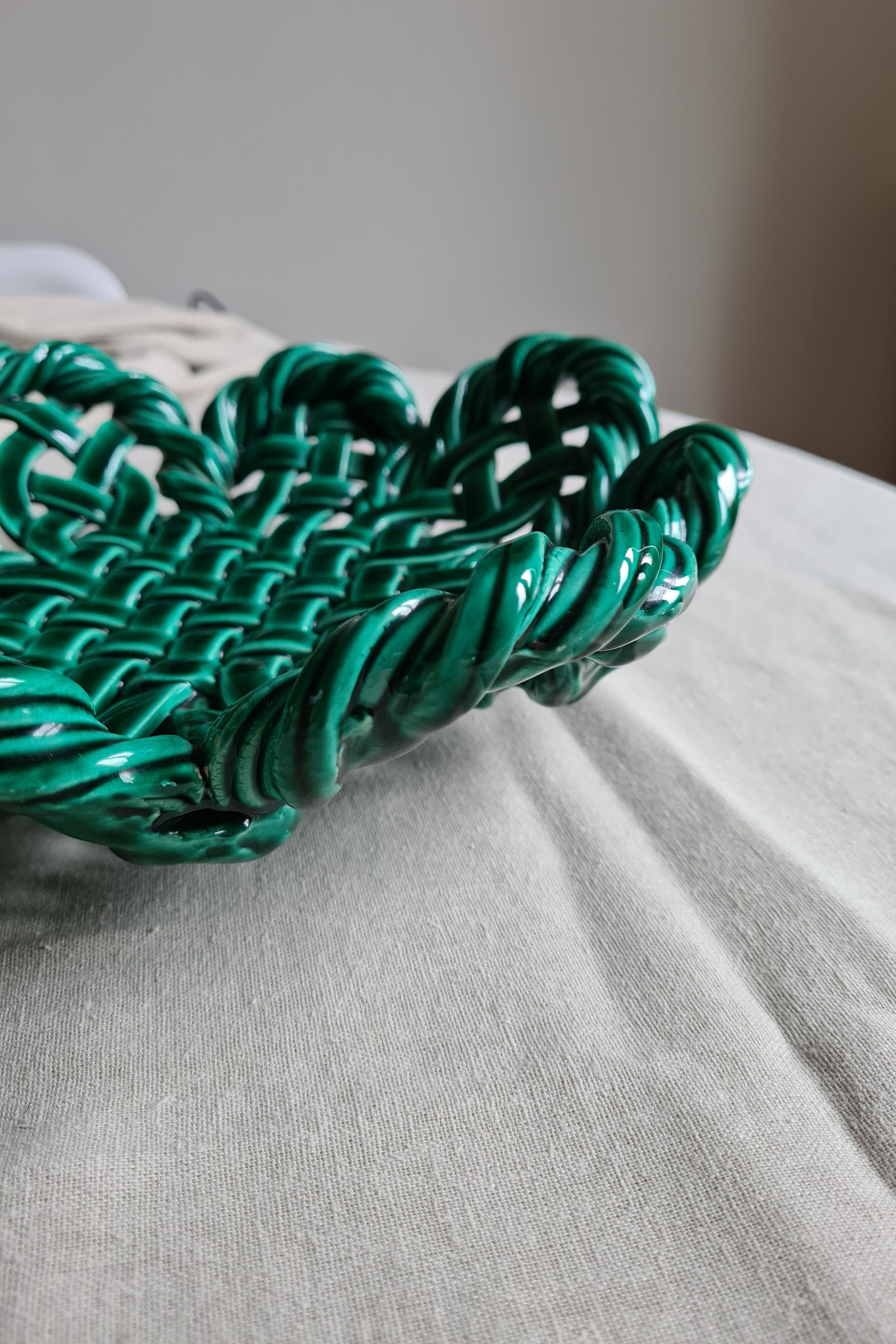 Vintage fruit basket in braided ceramic