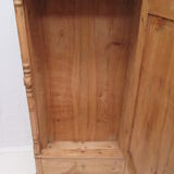 Danish bonnetière 19th in pine