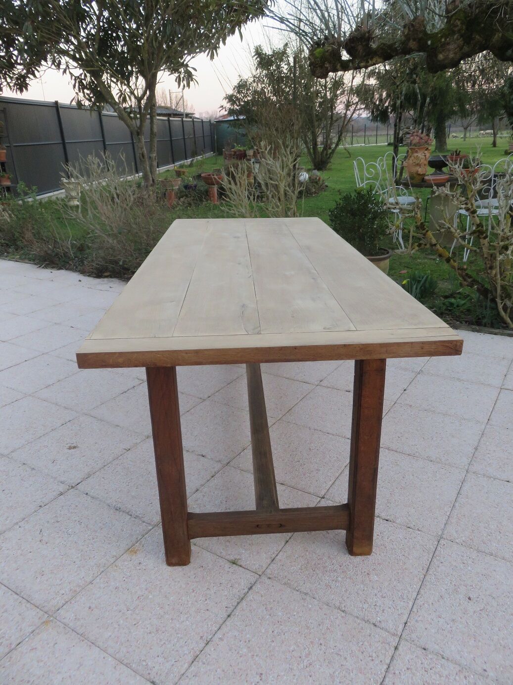 Oak farm table