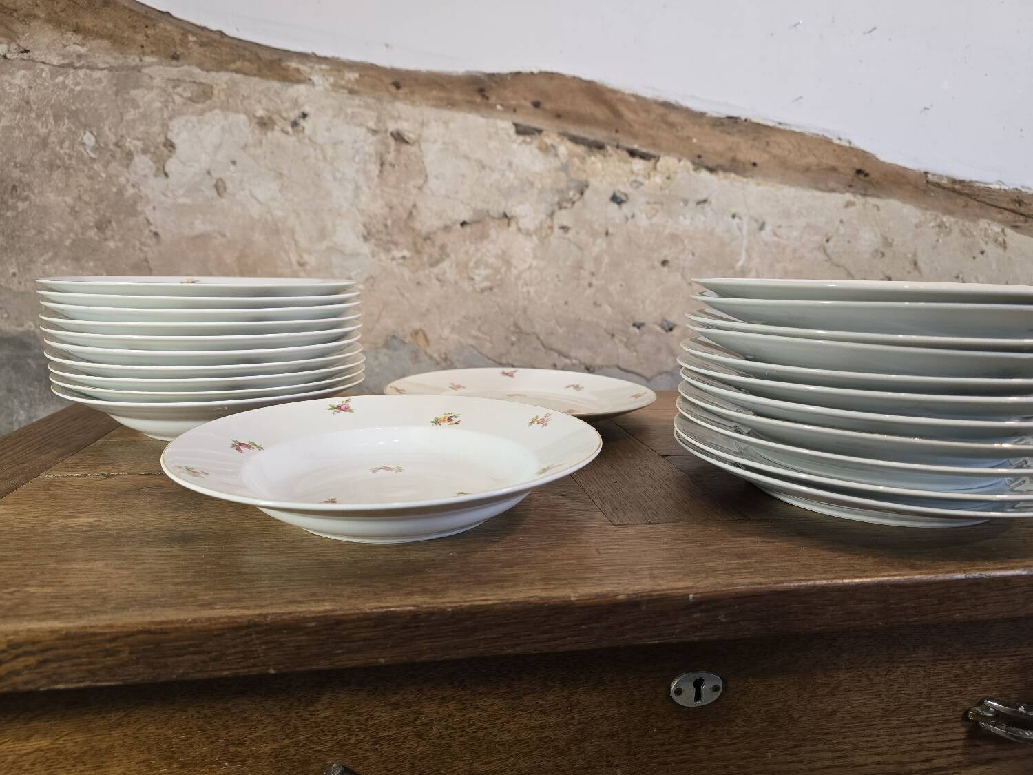 Set of Cérabel porcelain soup and dinner plates from Baudour