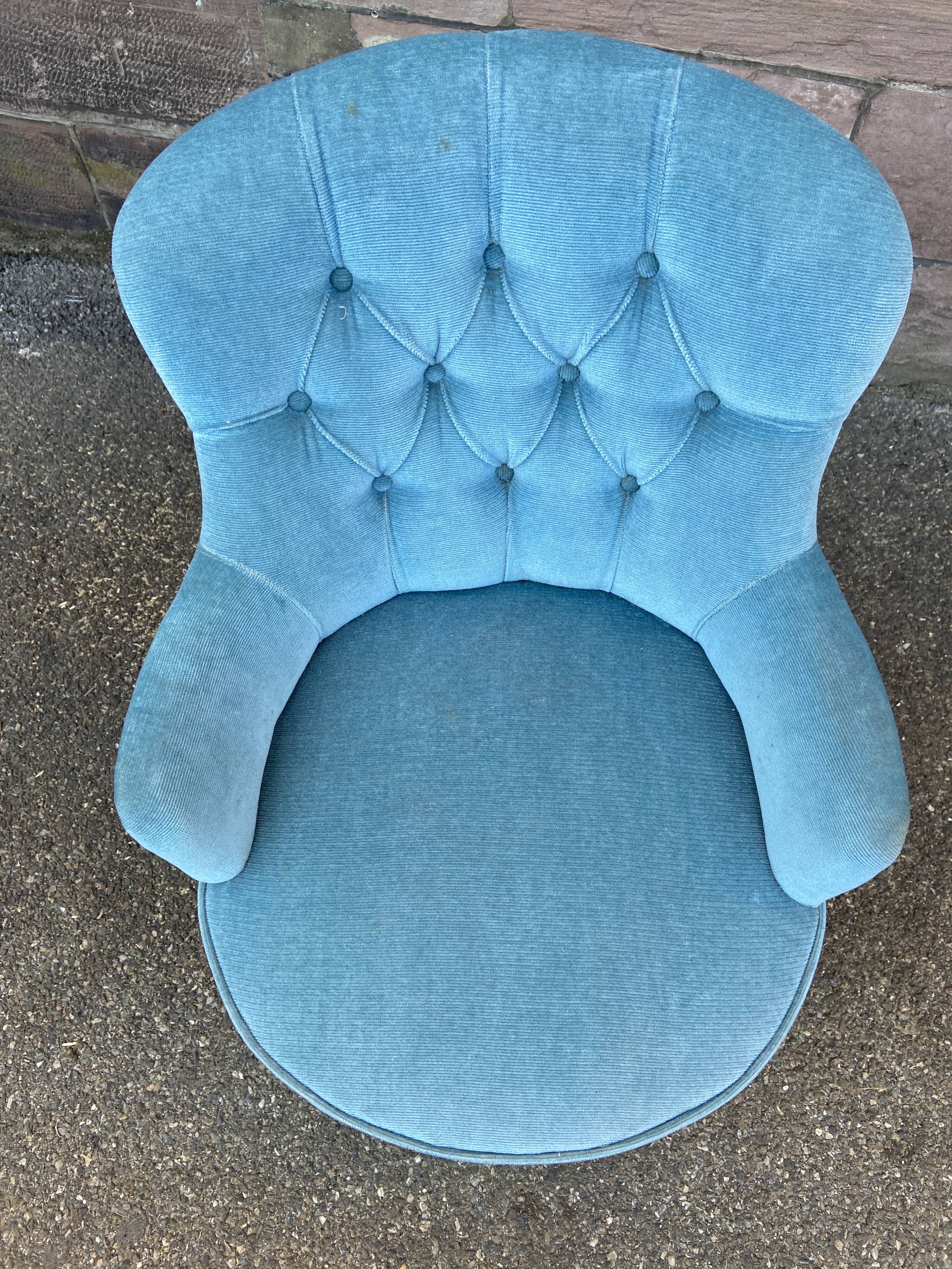 Fauteuil crapaud velours bleu