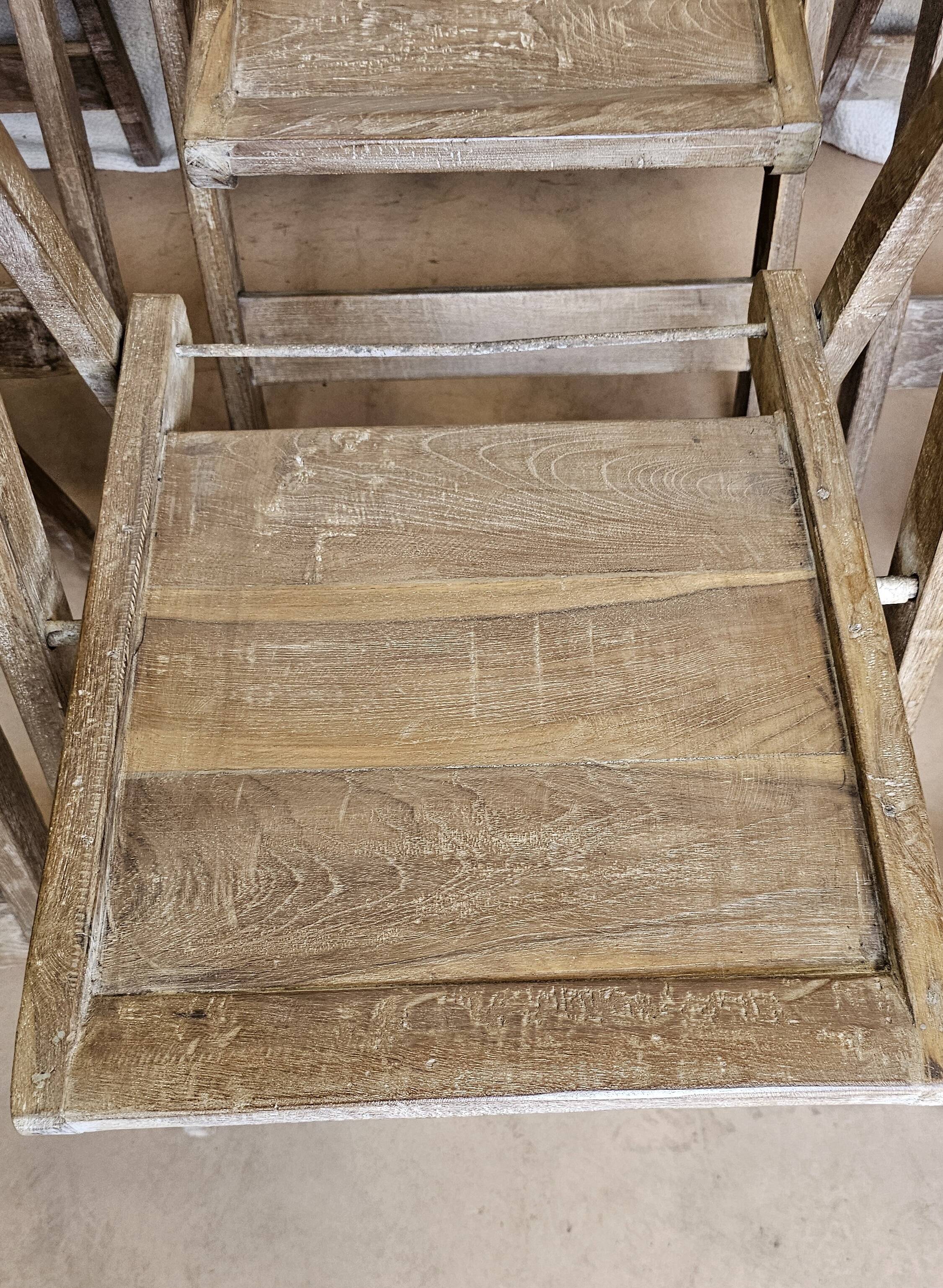 Set of 6 folding cinema chairs in teak