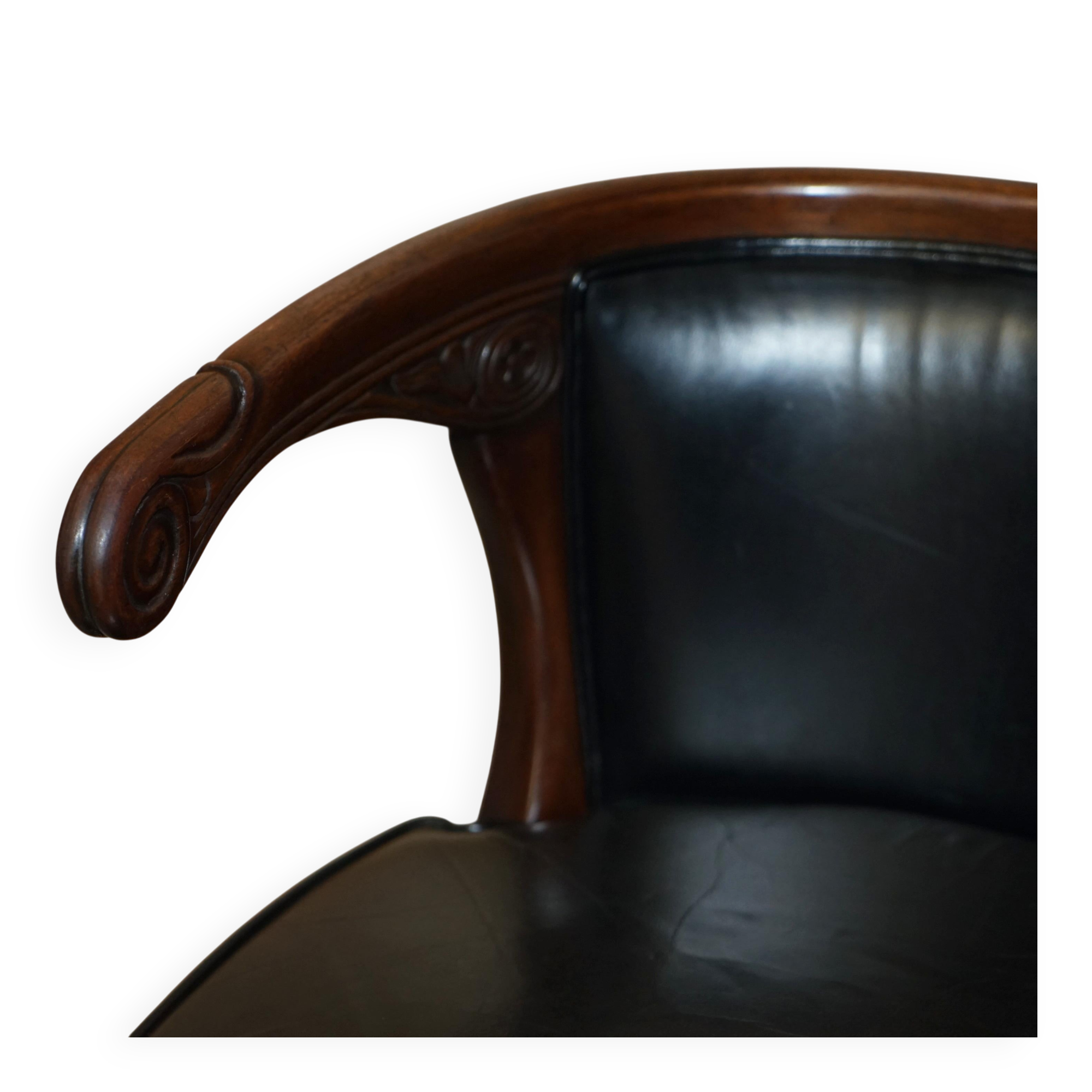 Original Regency office chair in leather and hardwood, style 1815.