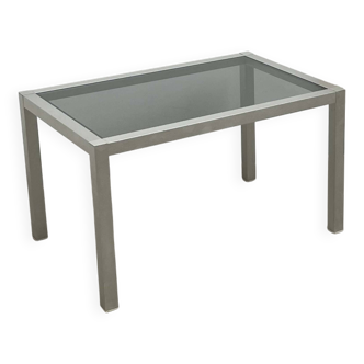 Table basse en aluminium et verre teinté
