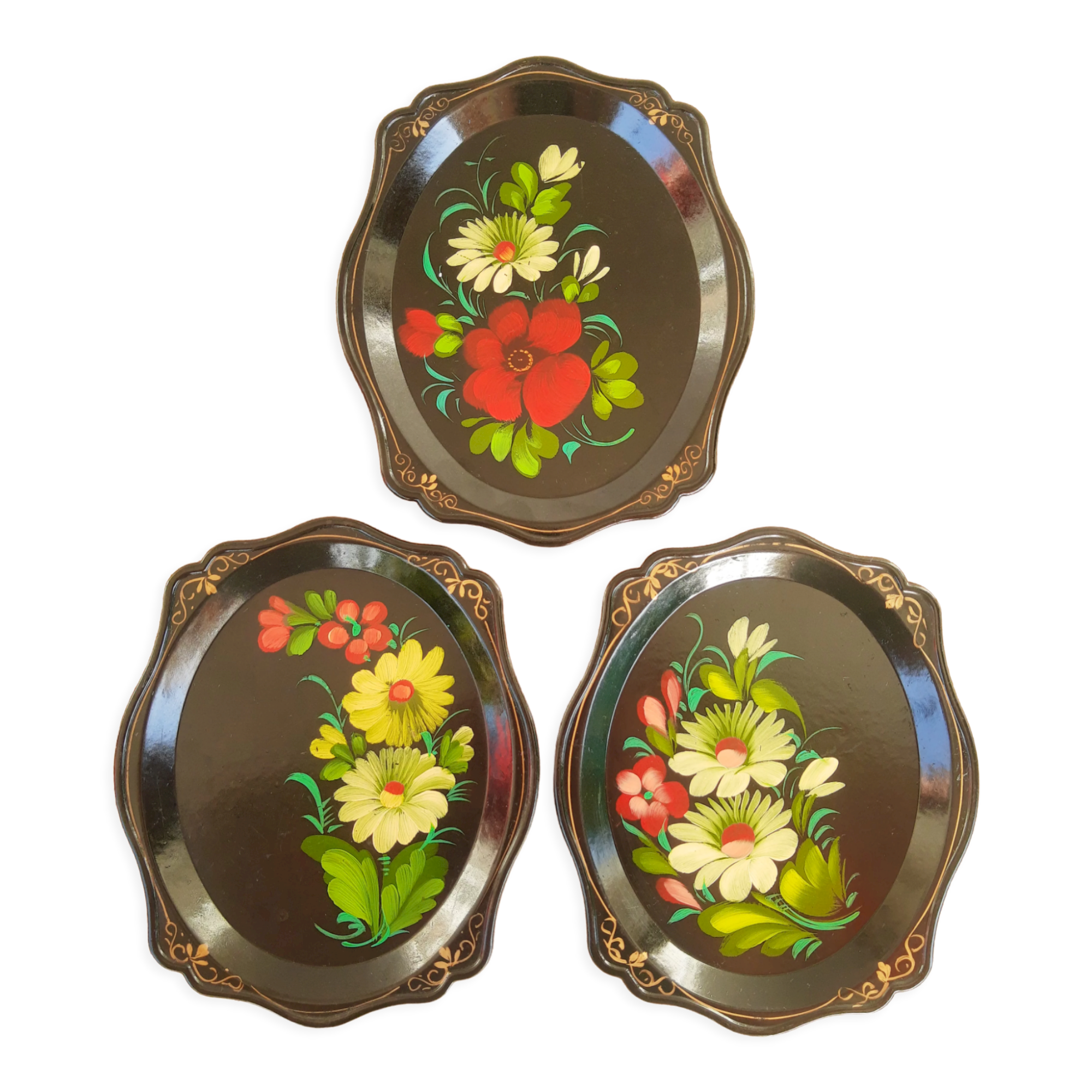 Set of 3 plastic trays vintage Russian flowers