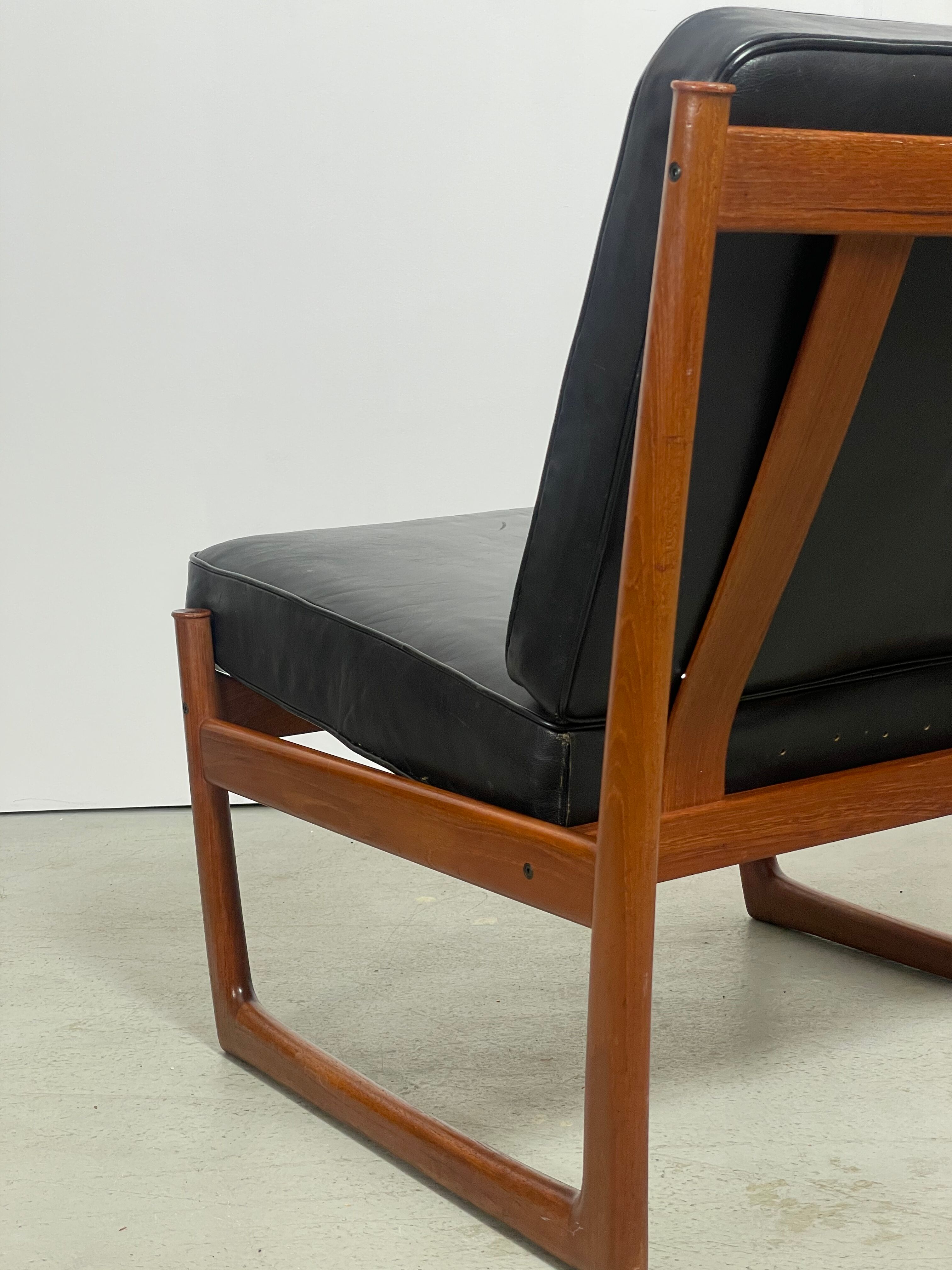 Armchair by Peter Hvidt & Orla Mølgaard Nielsen FD130 for France & Søn