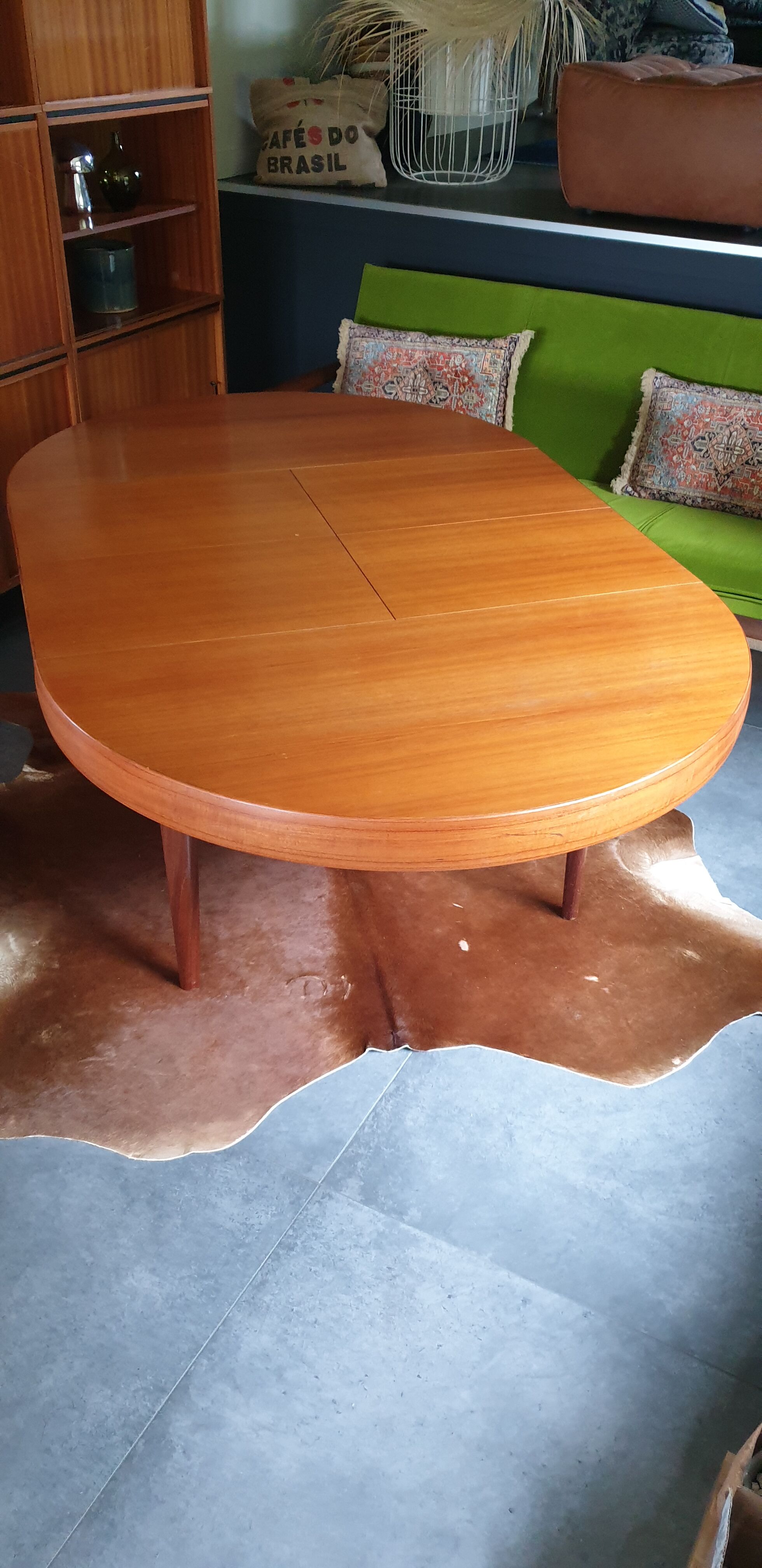 Round table in vintage teak 60s Scandinavian Rochebobois
